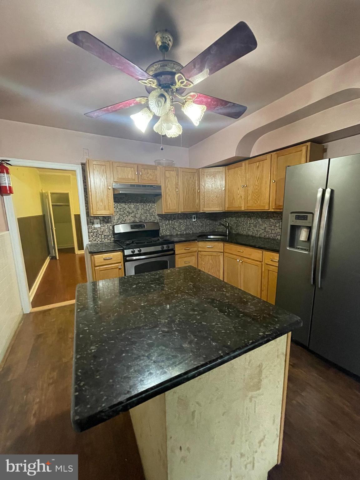 WEST OAK LANE - Residential Lease