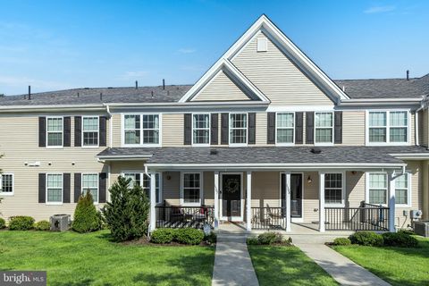 Condo For Sale - 1507 Lexington Mews<br/> Gloucester County, SWEDESBORO, NJ 08085