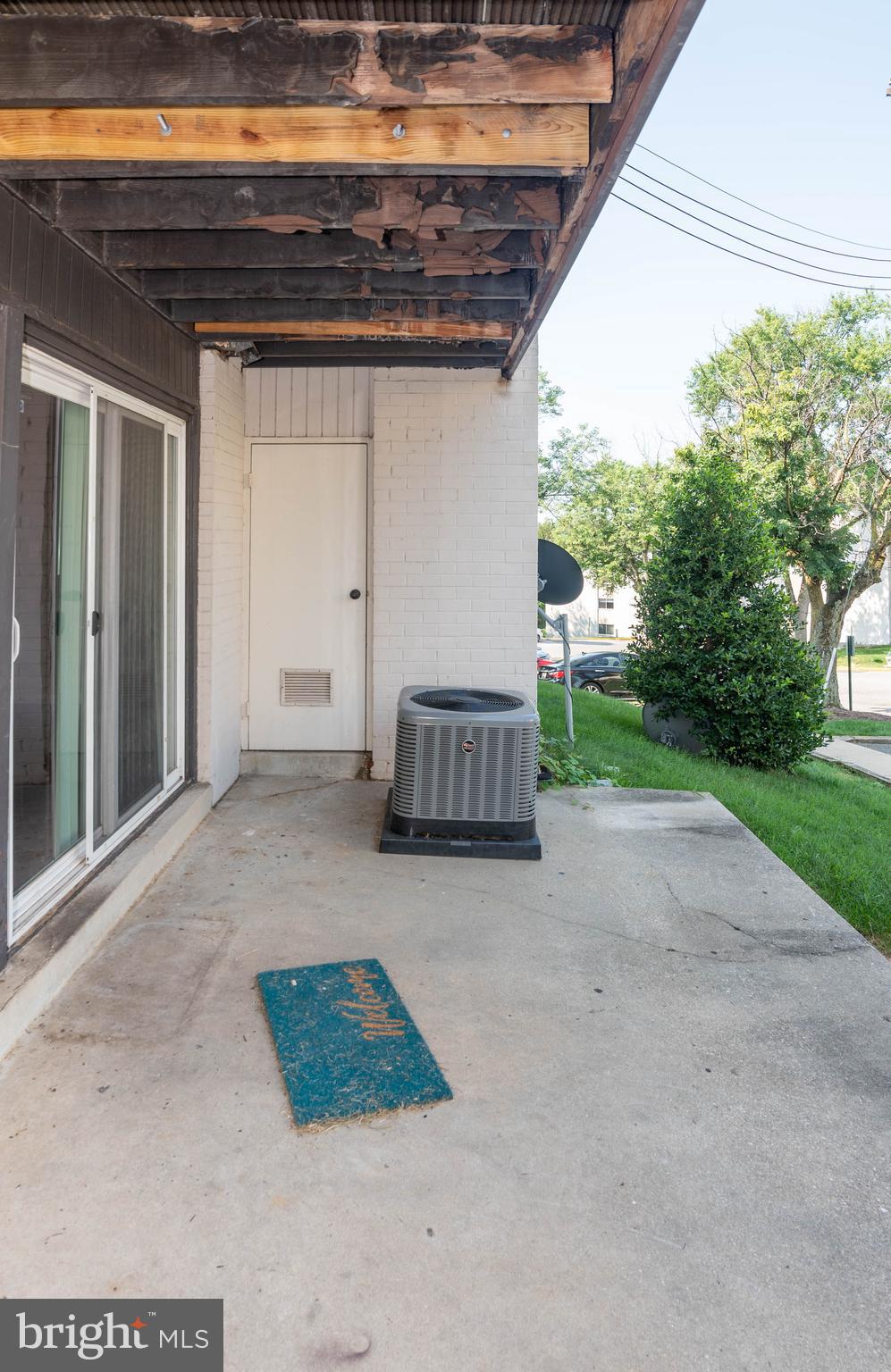 HUNTCREST CONDOMINIUM - Residential