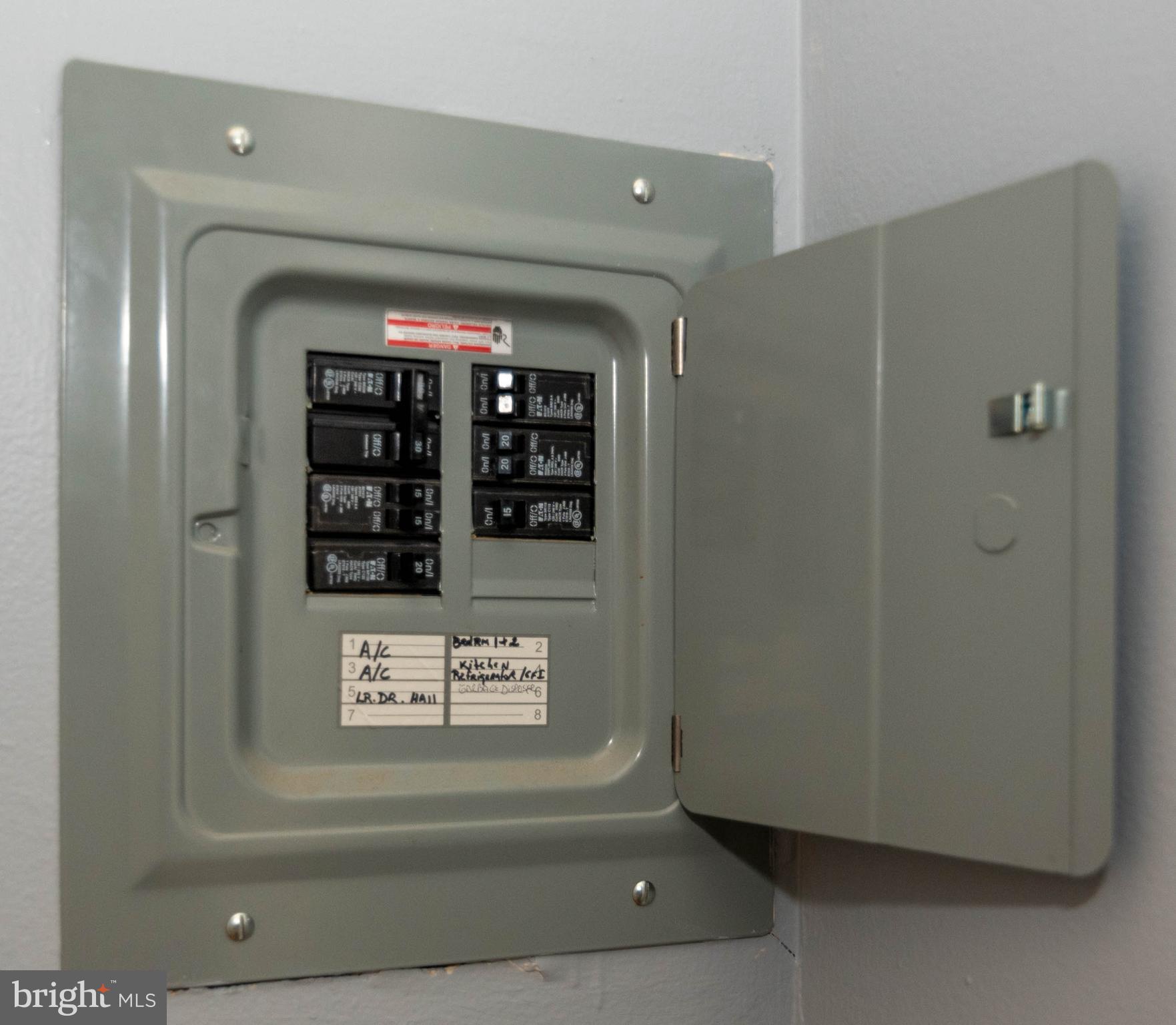 HUNTCREST CONDOMINIUM - Residential