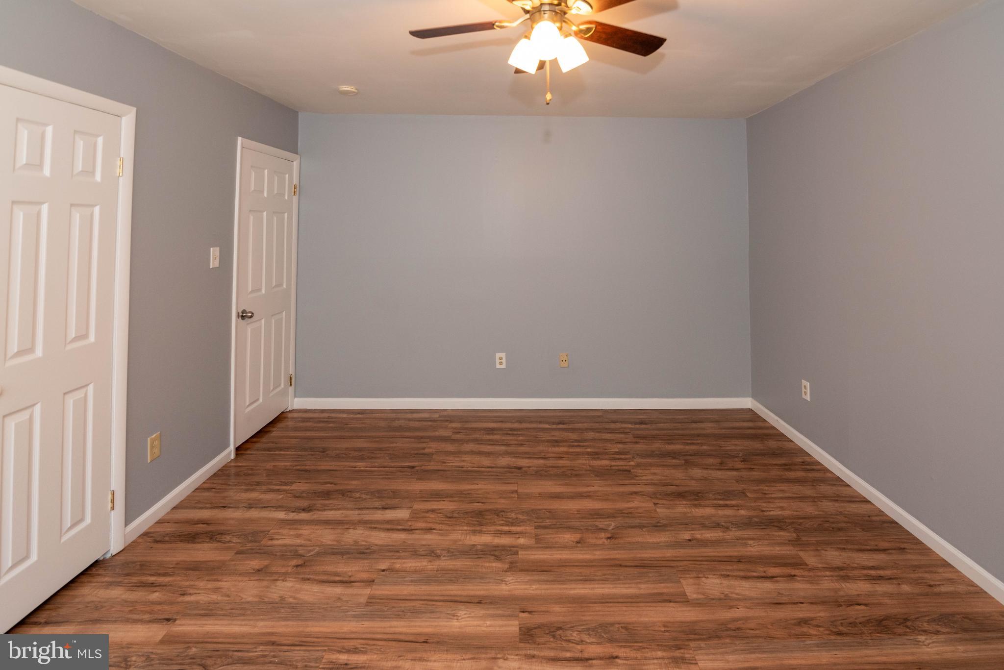 HUNTCREST CONDOMINIUM - Residential