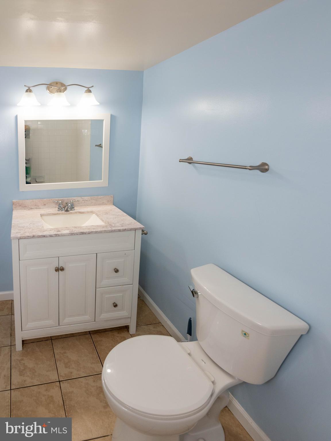 HUNTCREST CONDOMINIUM - Residential