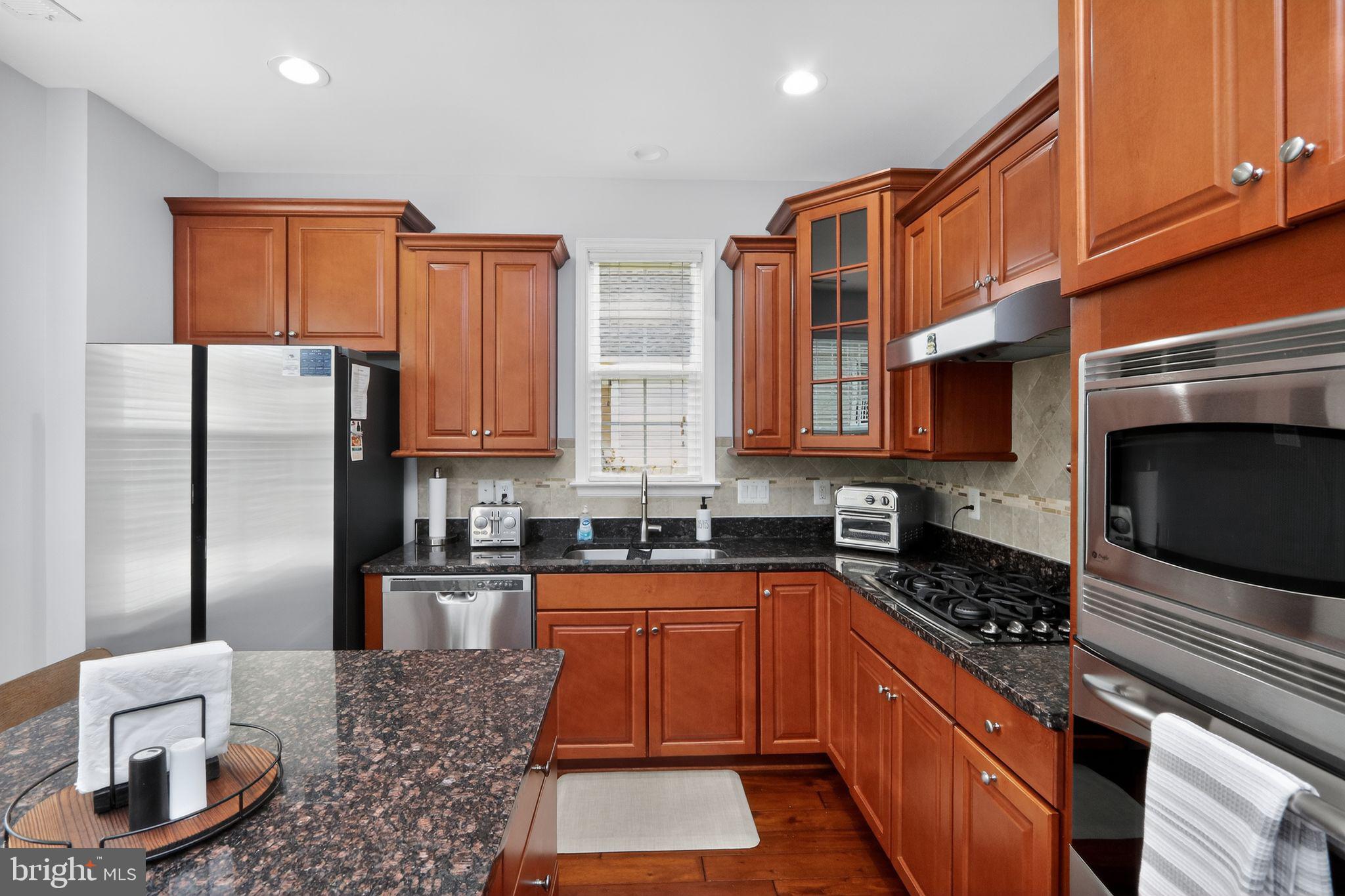 VIRGINIA HERITAGE AT LEE'S PARK - Residential