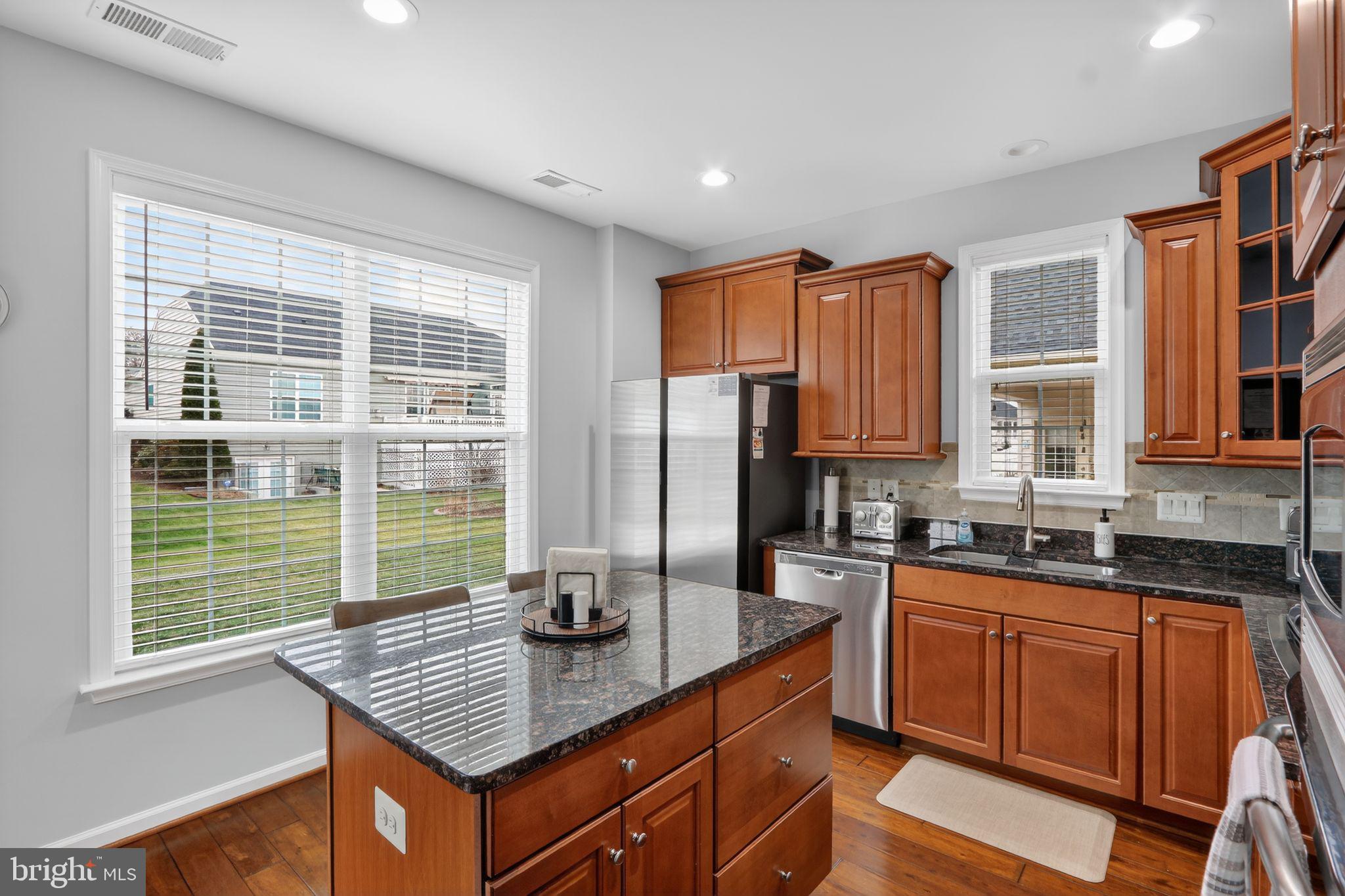 VIRGINIA HERITAGE AT LEE'S PARK - Residential