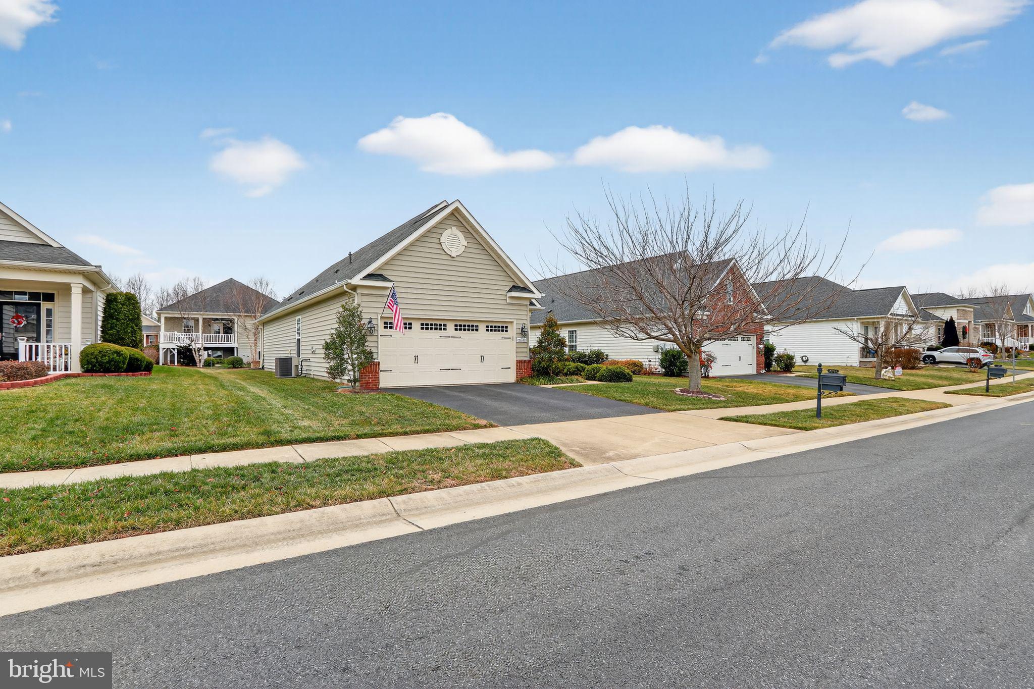 VIRGINIA HERITAGE AT LEE'S PARK - Residential