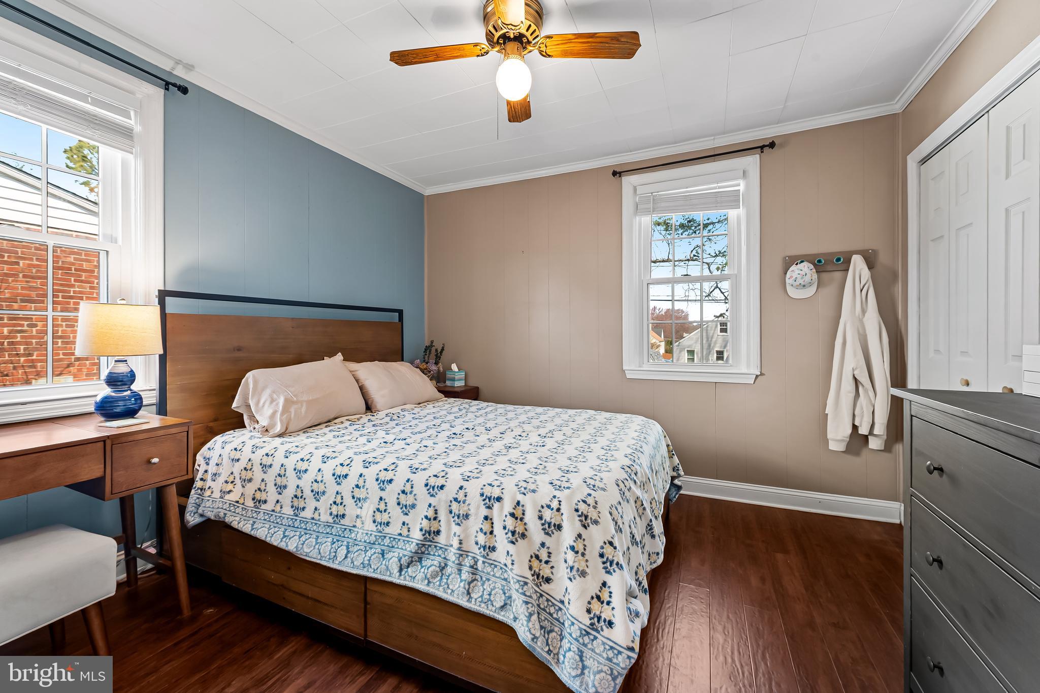 EDGEWOOD PARK - Residential