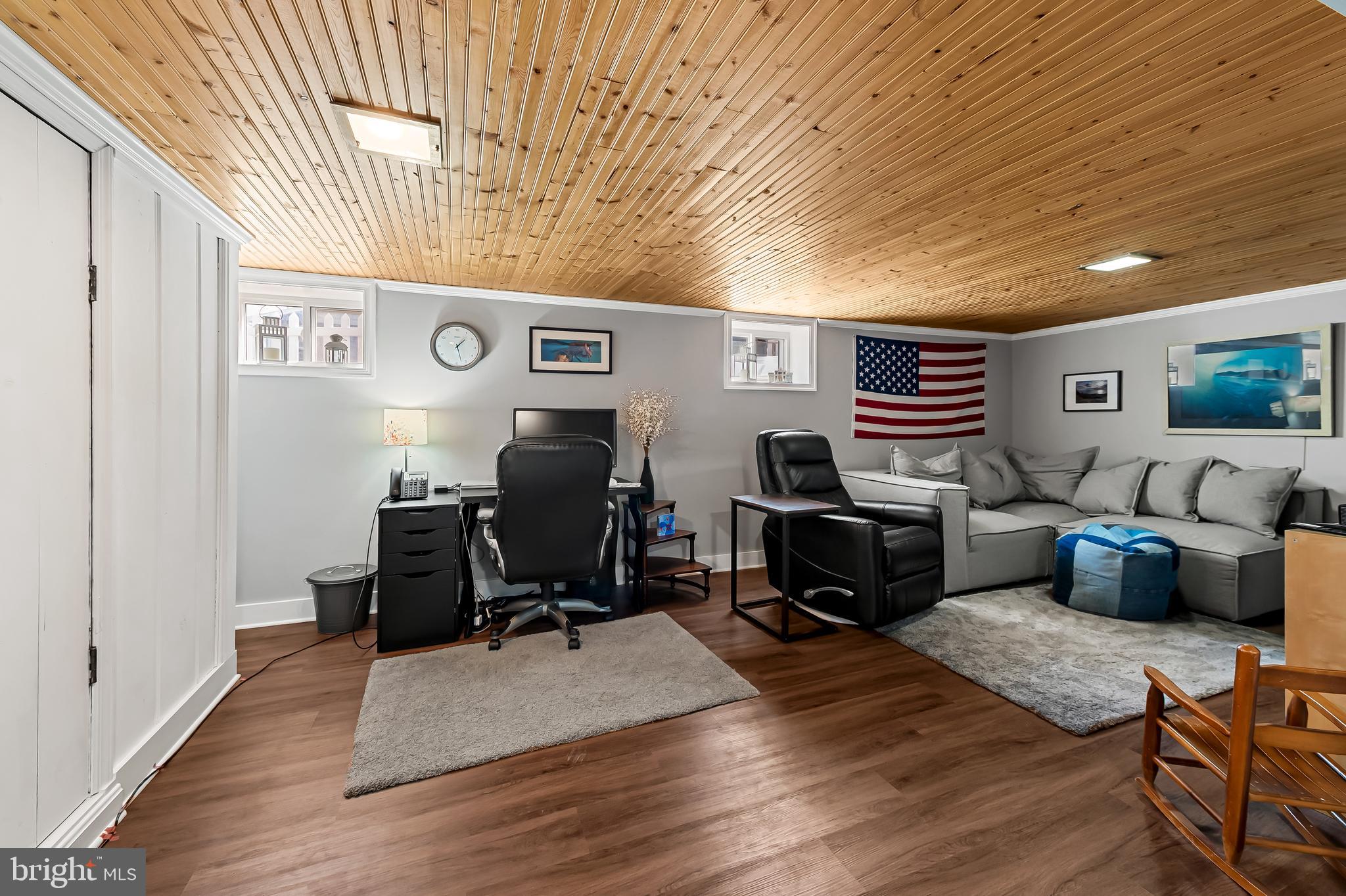 EDGEWOOD PARK - Residential