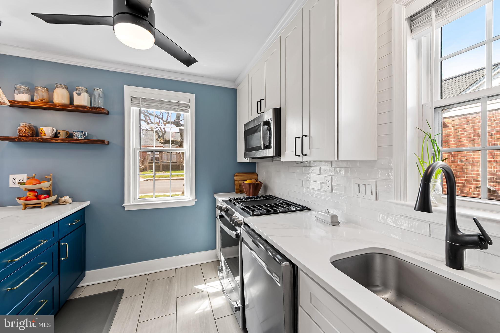 EDGEWOOD PARK - Residential