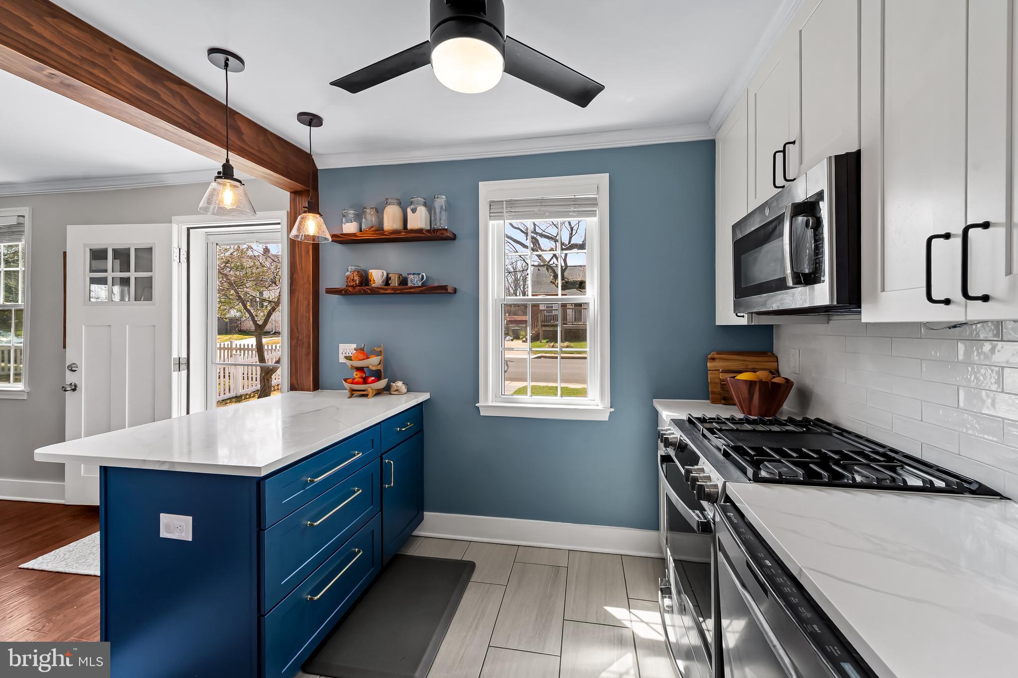 EDGEWOOD PARK - Residential