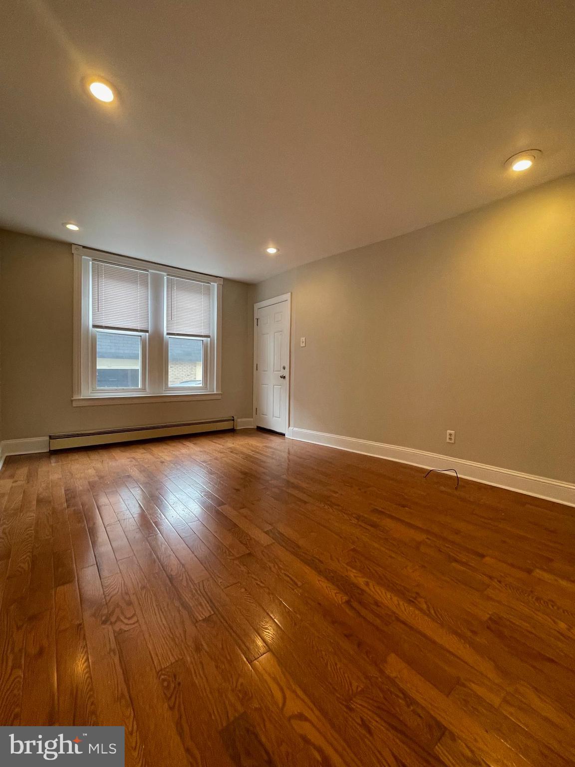 This well-appointed first-floor 1-bedroom unit located in the desirable Newbold section of Philadelphia features fresh paint, hardwood and tile flooring throughout, direct access to a private rear patio—perfect for relaxing or entertaining—as well as exclusive use of the basement, offering additional storage or flex space. Gas heating and cooking, provide both comfort and efficiency. Situated on a quiet block with easy access to public transit major highways and the bridges, this property puts you minutes from Center City, Passyunk Square, and all the dining, shopping, and nightlife South Philly has to offer.