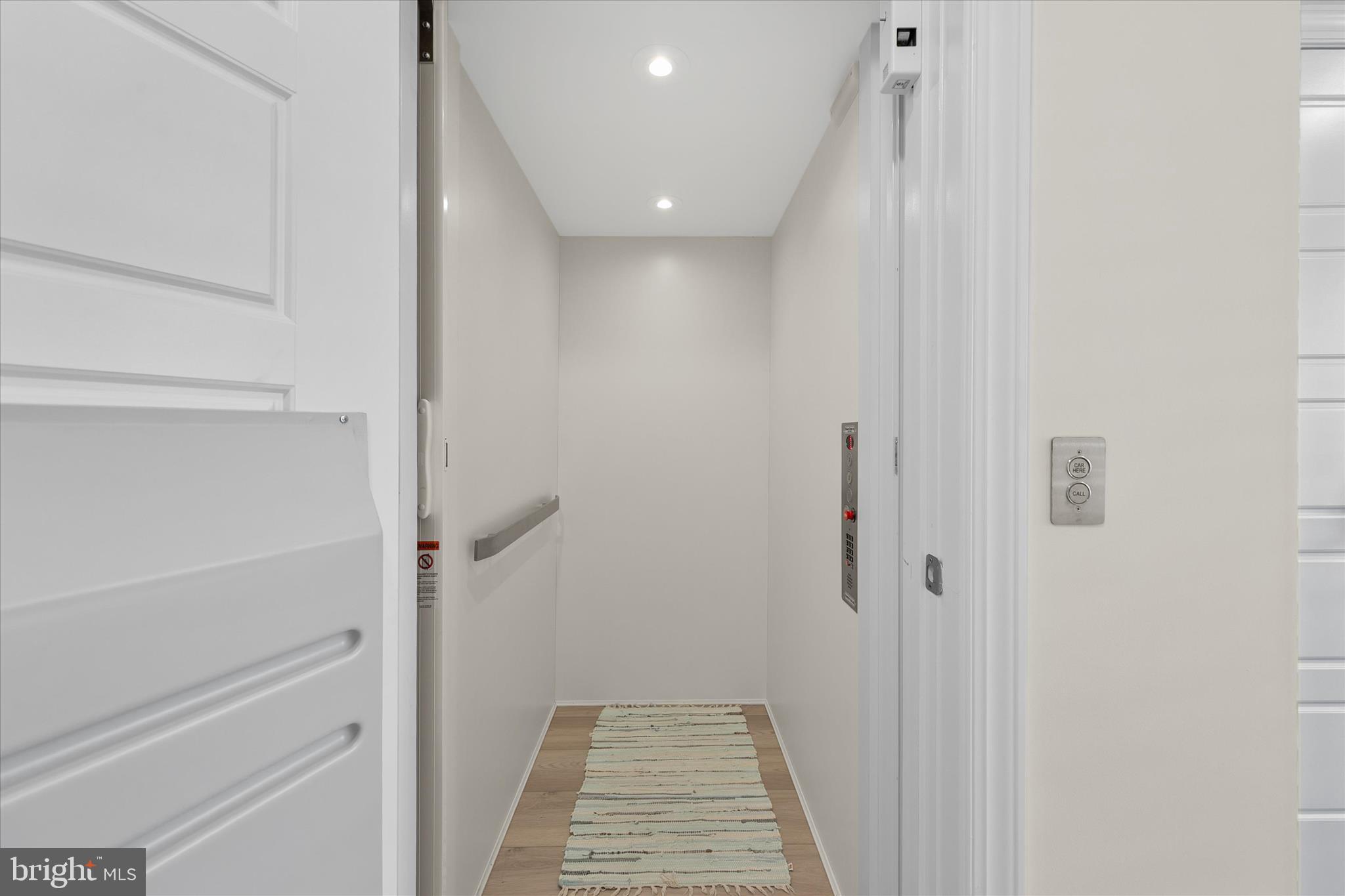 MARSH ISLAND IN LEWES - Residential