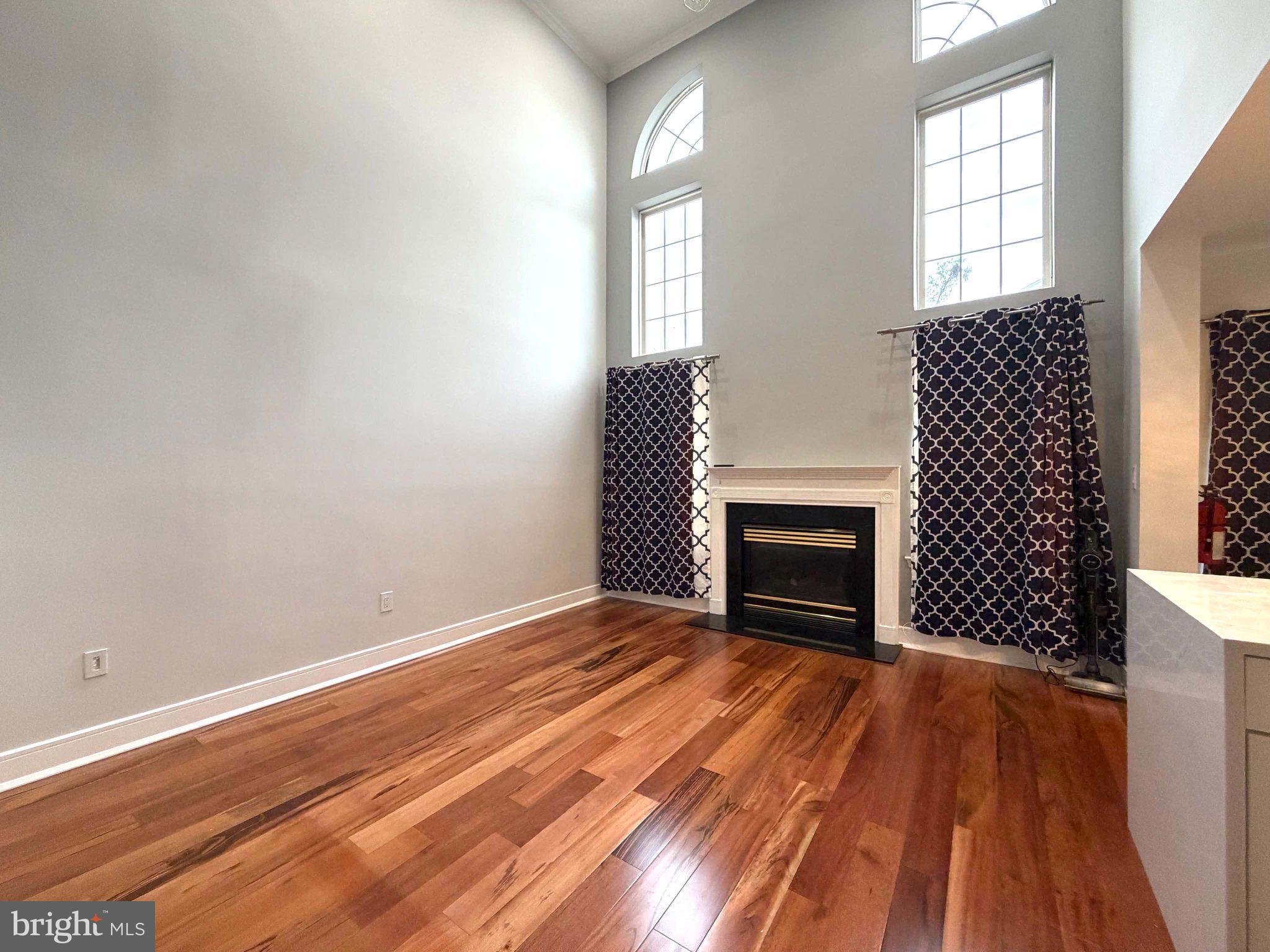 101 PARK KNL KNOLL