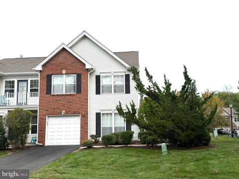 Townhouse For Rent - 101 Park Knl Knoll<br/> Middlesex County, PRINCETON, NJ 08540