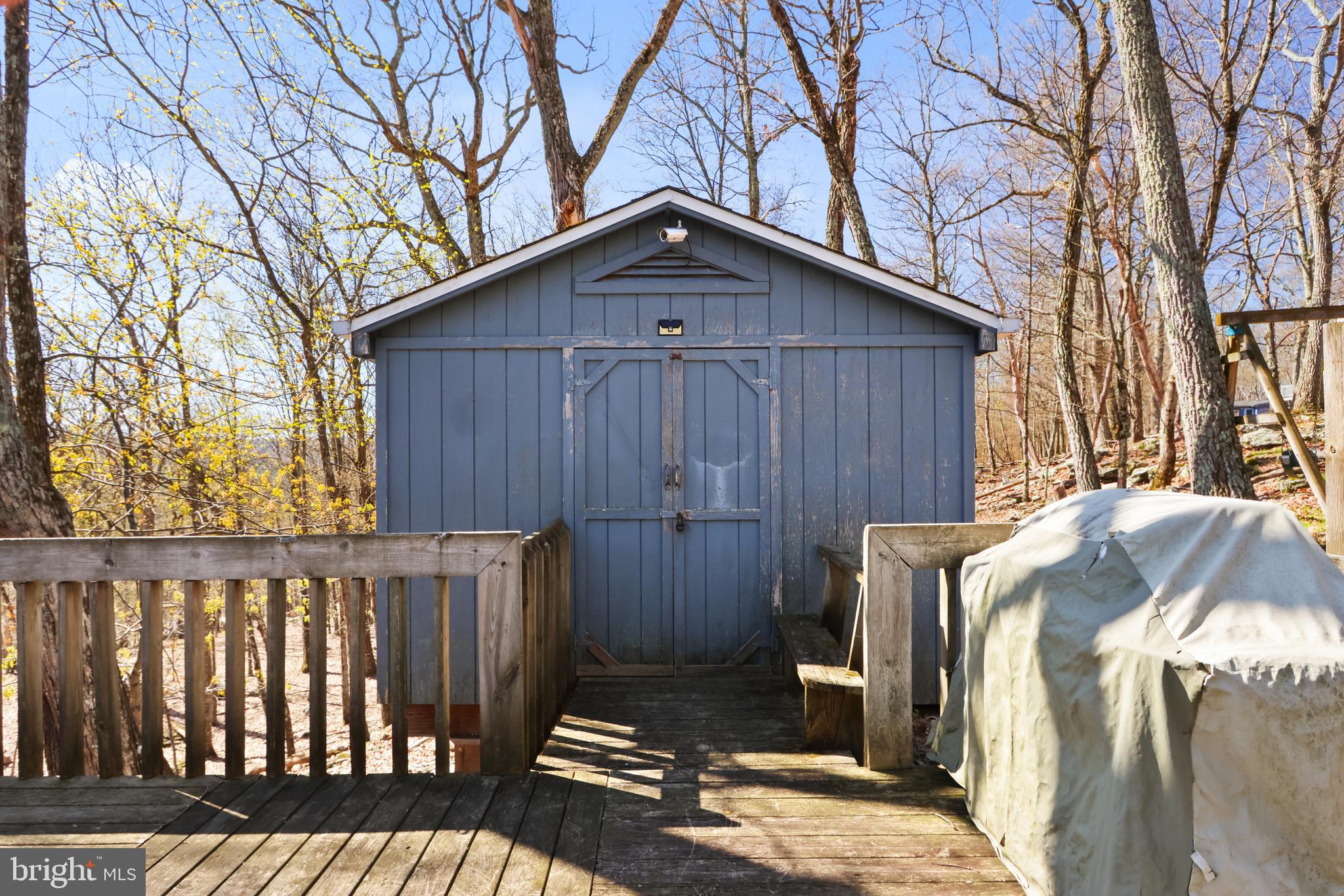 POCONO MOUNTAIN LAKE ESTATES - Residential