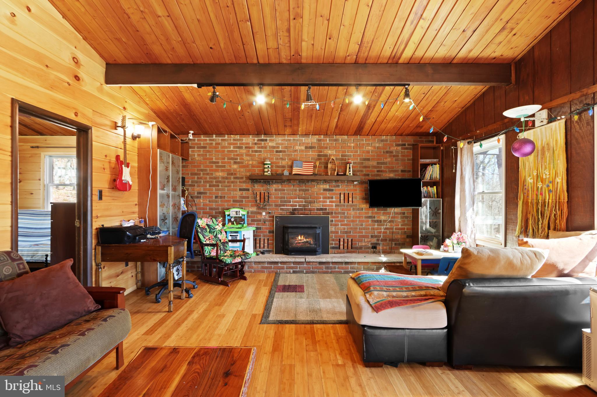 POCONO MOUNTAIN LAKE ESTATES - Residential