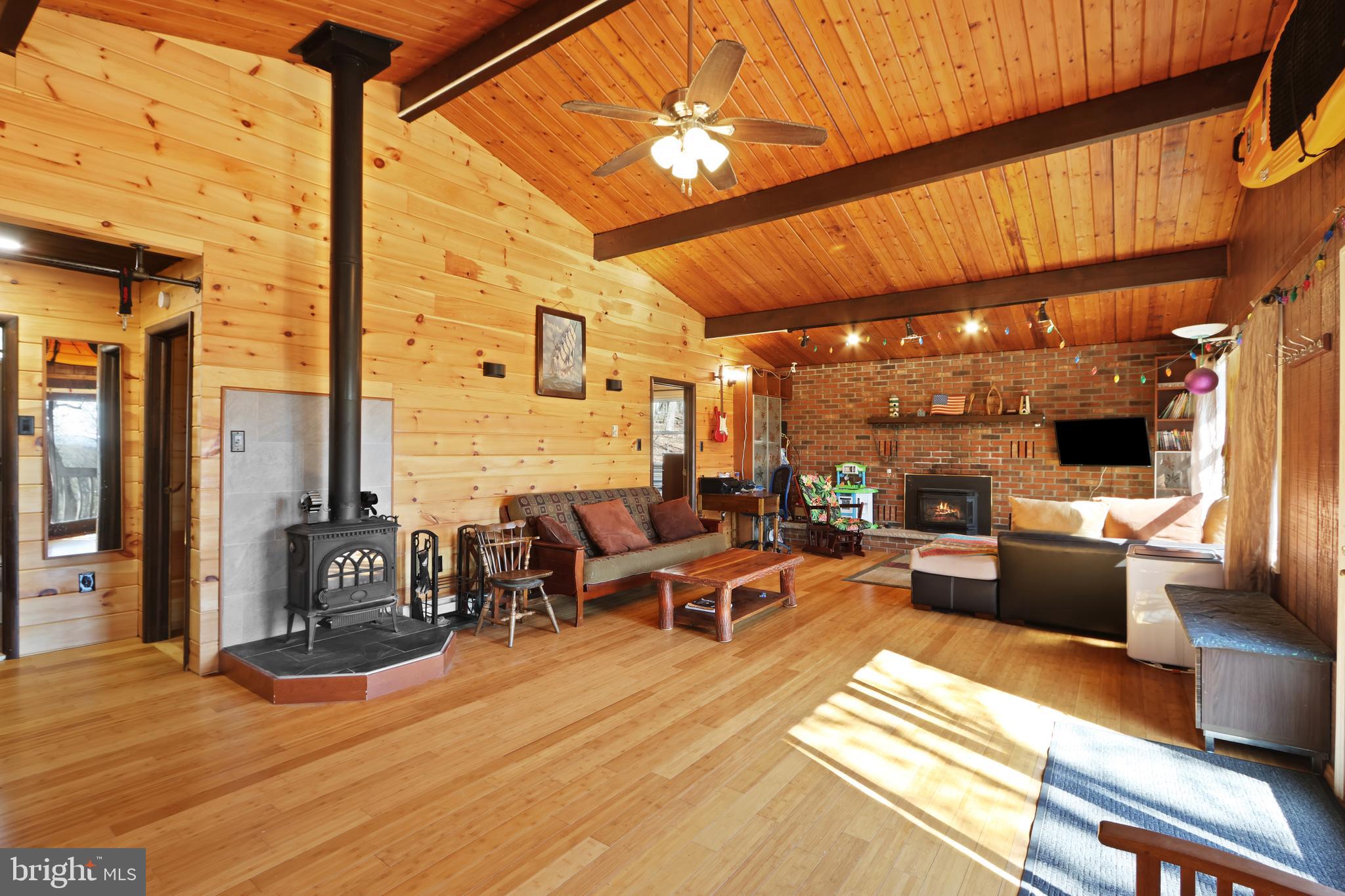 POCONO MOUNTAIN LAKE ESTATES - Residential