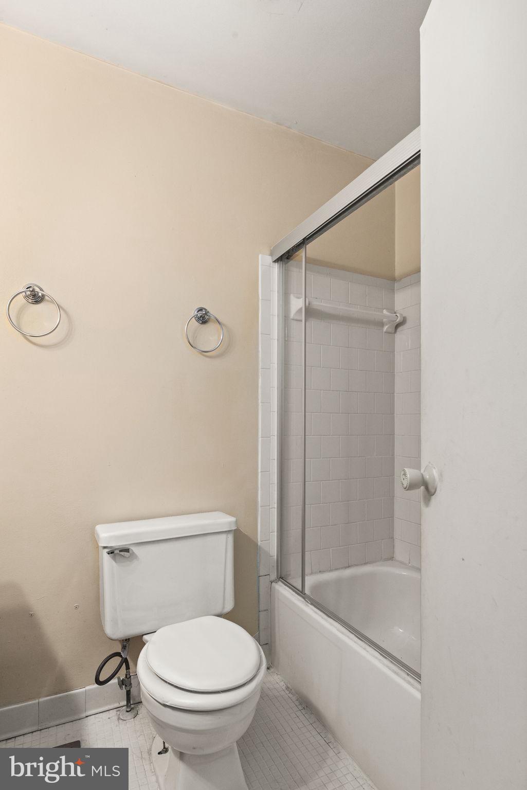 TWELVE TREES - Residential