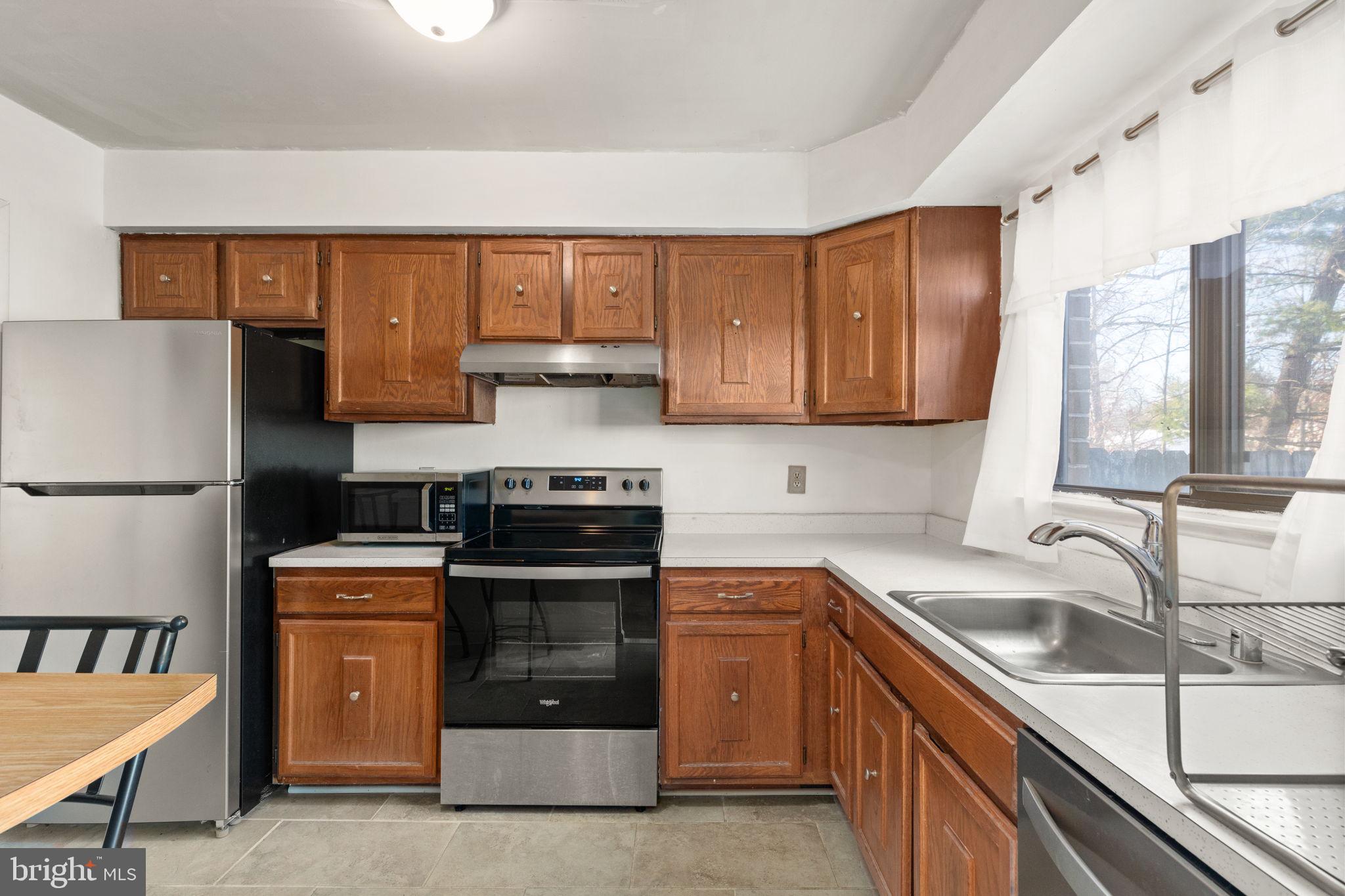 TWELVE TREES - Residential