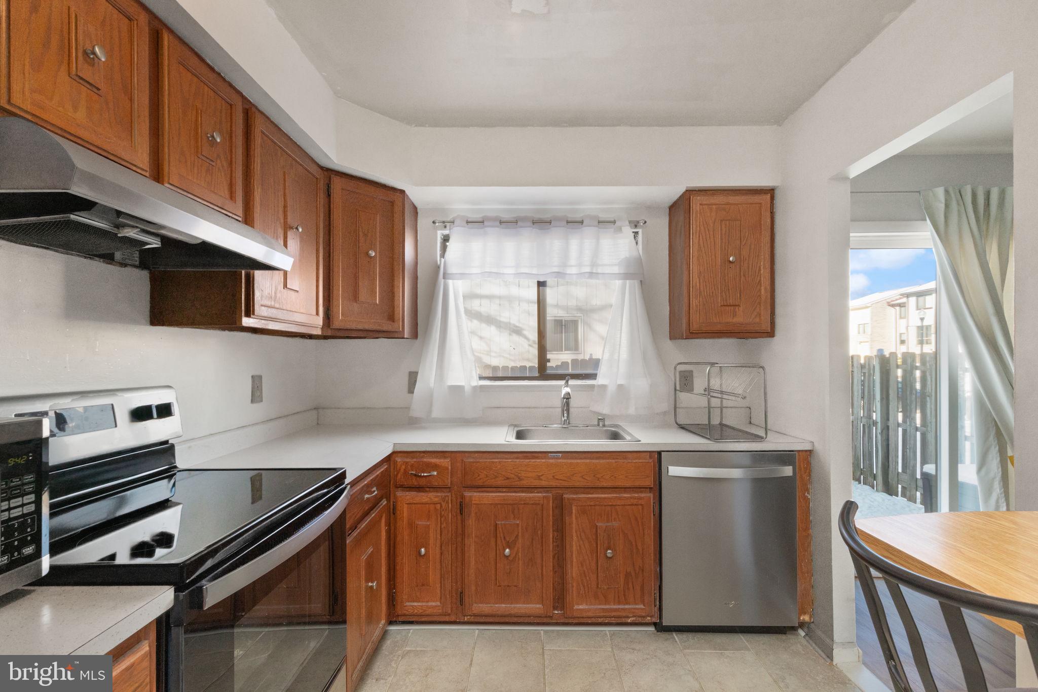 TWELVE TREES - Residential