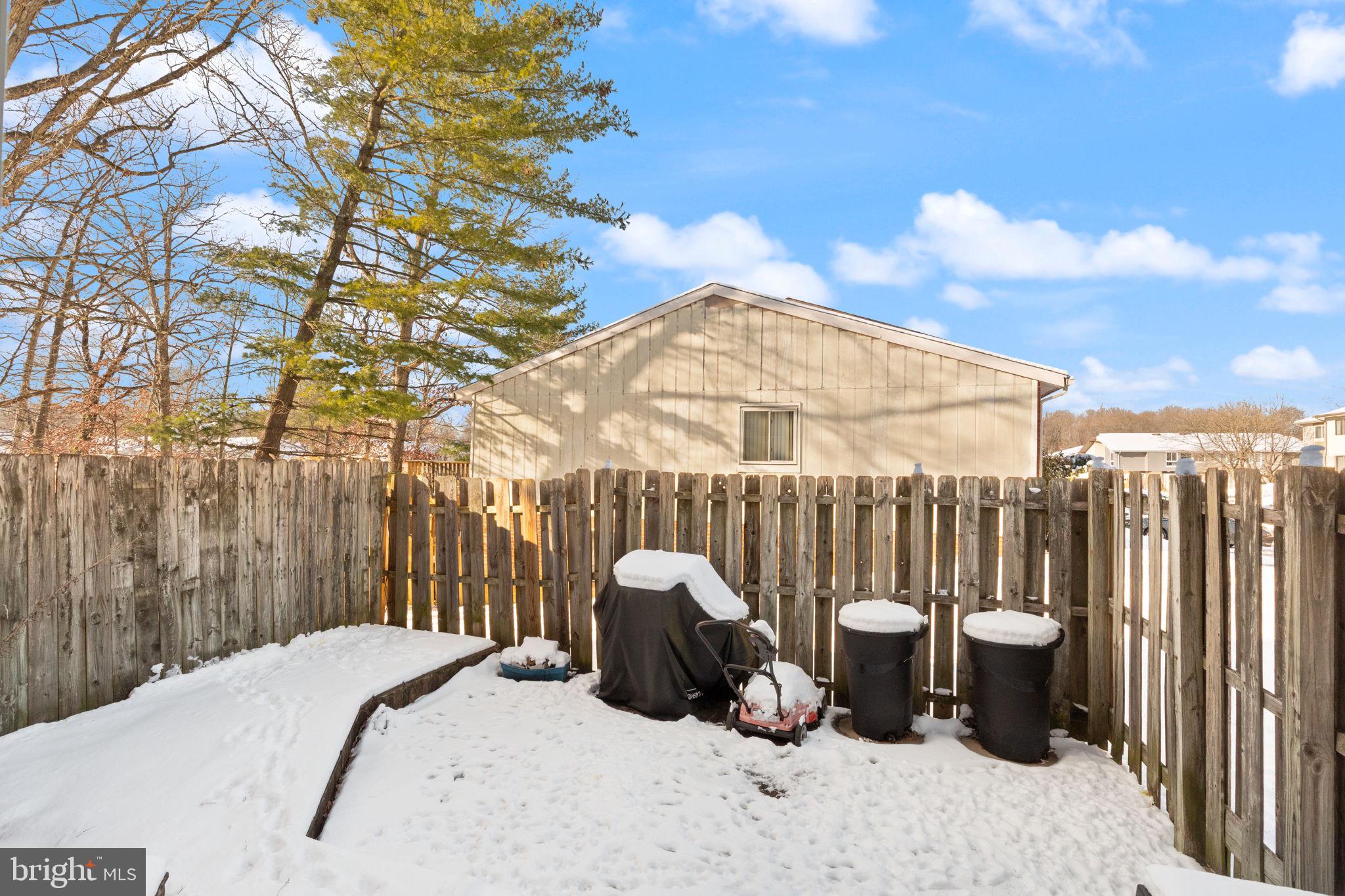 TWELVE TREES - Residential