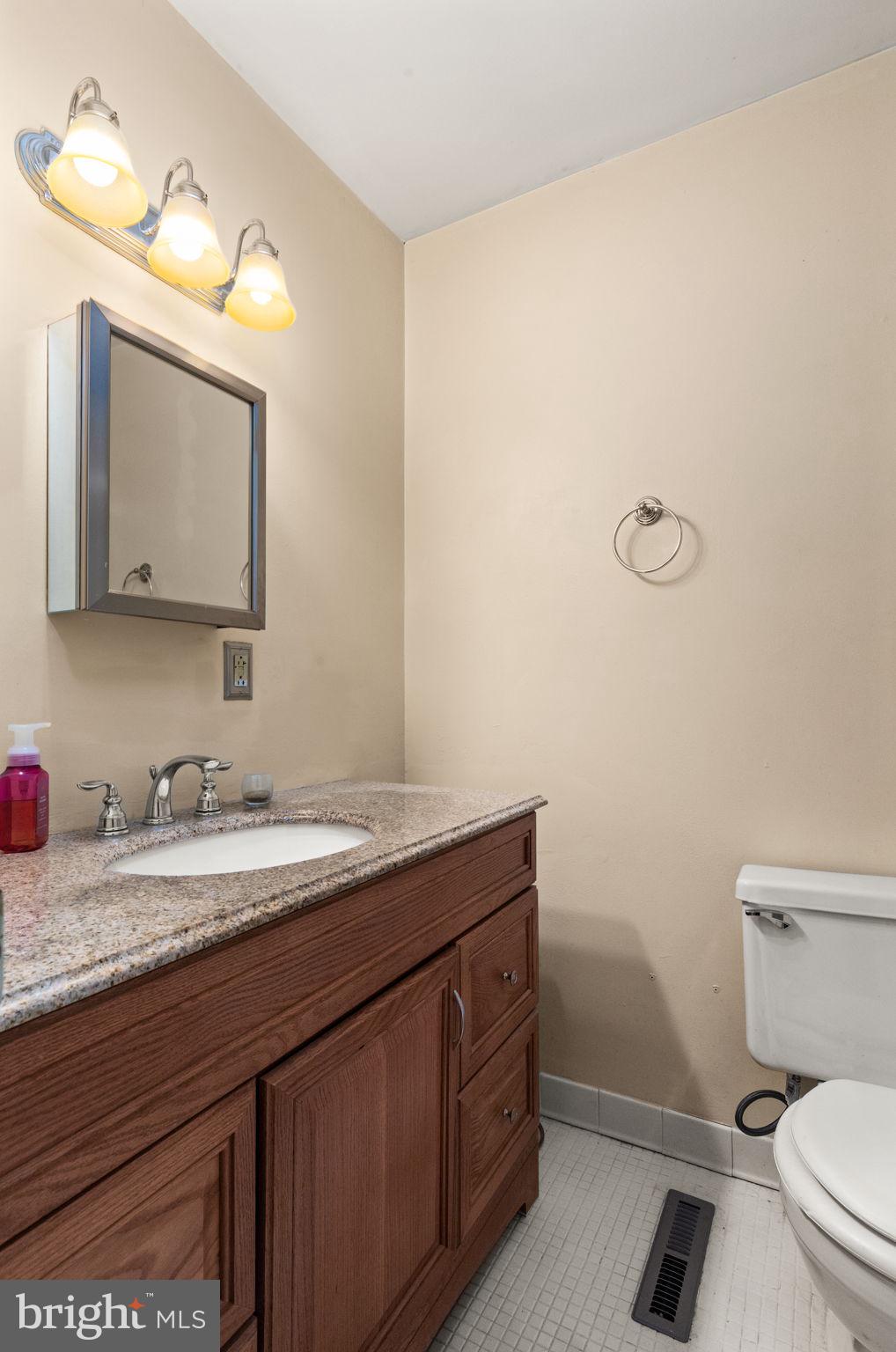 TWELVE TREES - Residential