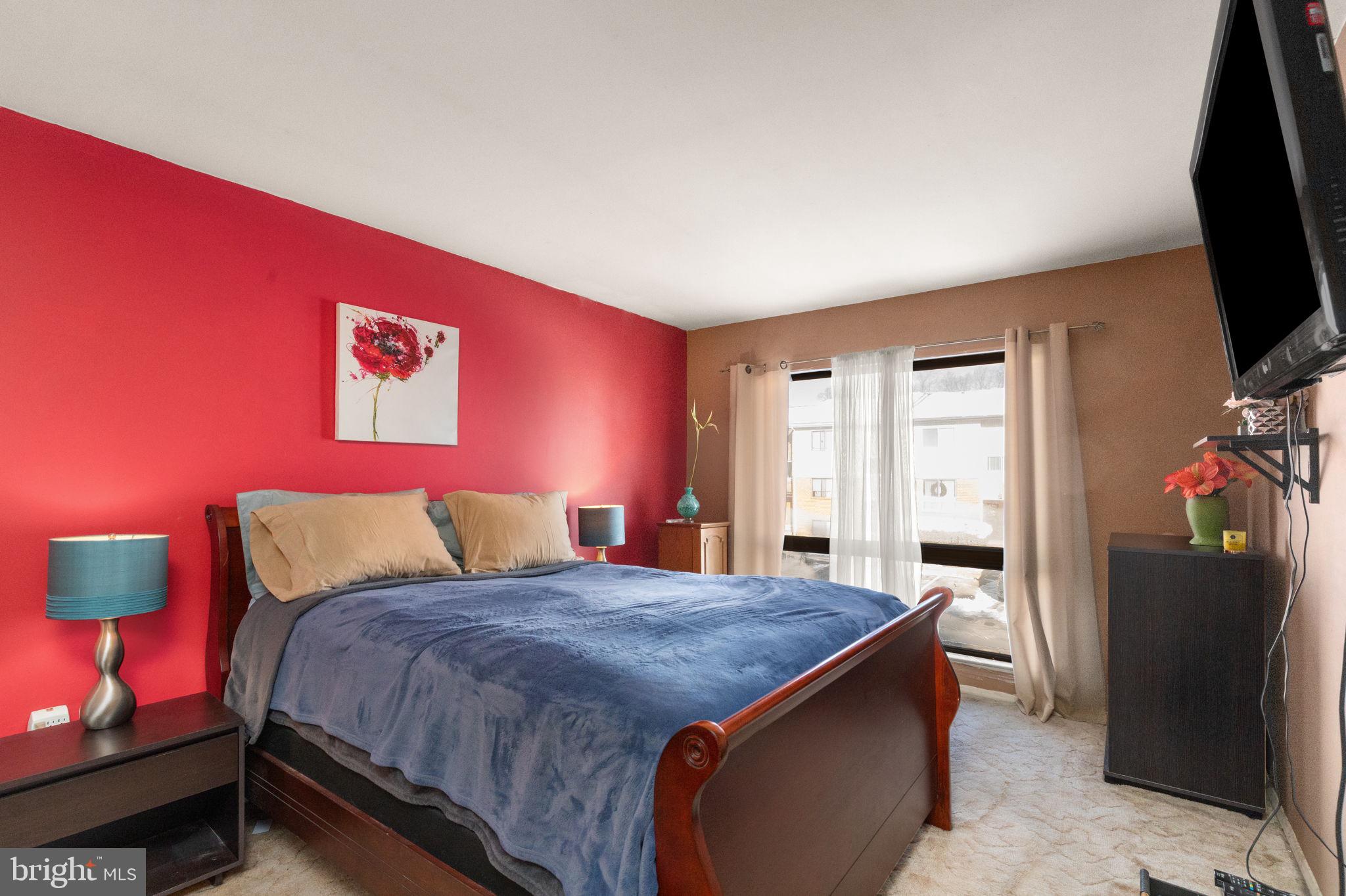 TWELVE TREES - Residential