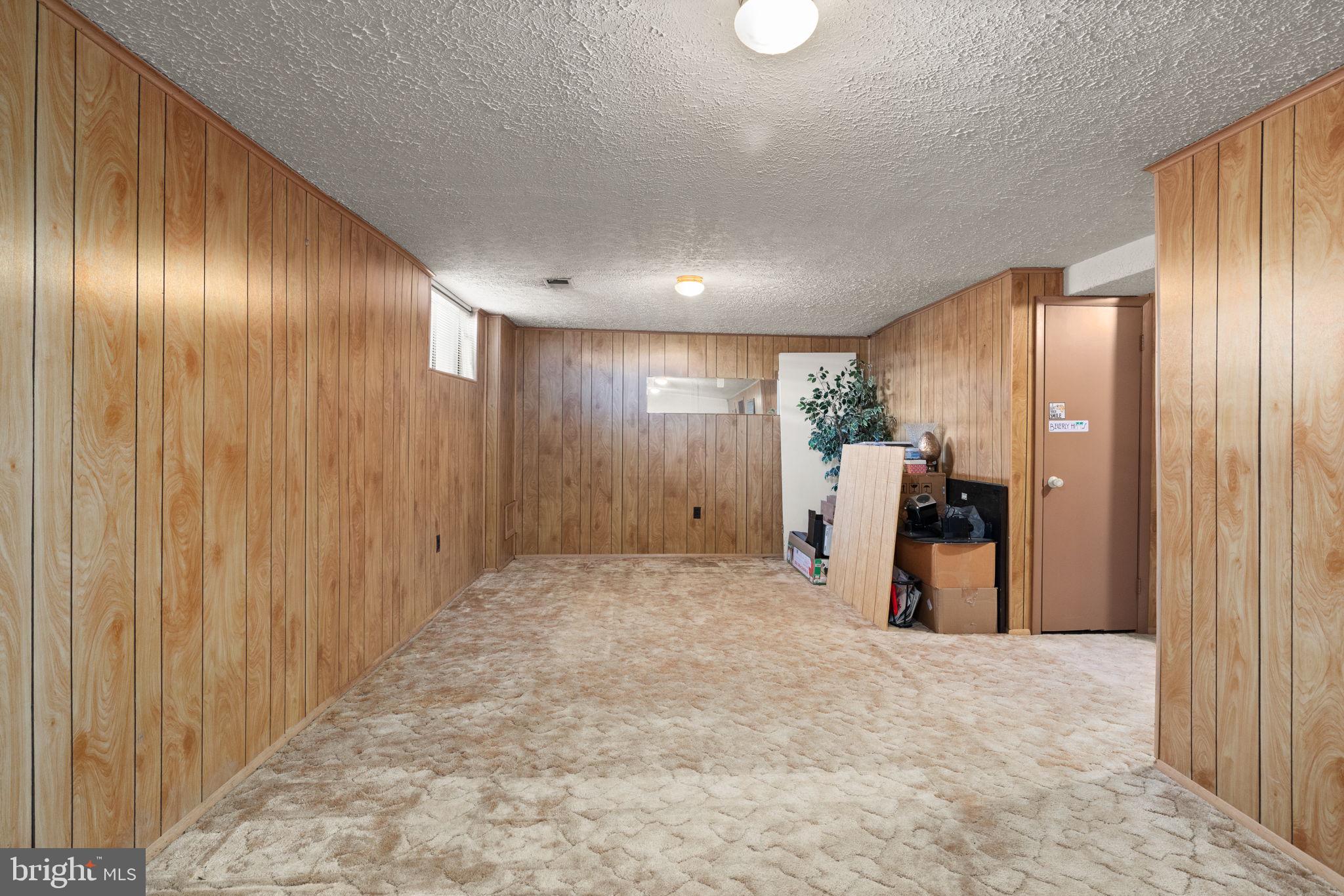 TWELVE TREES - Residential