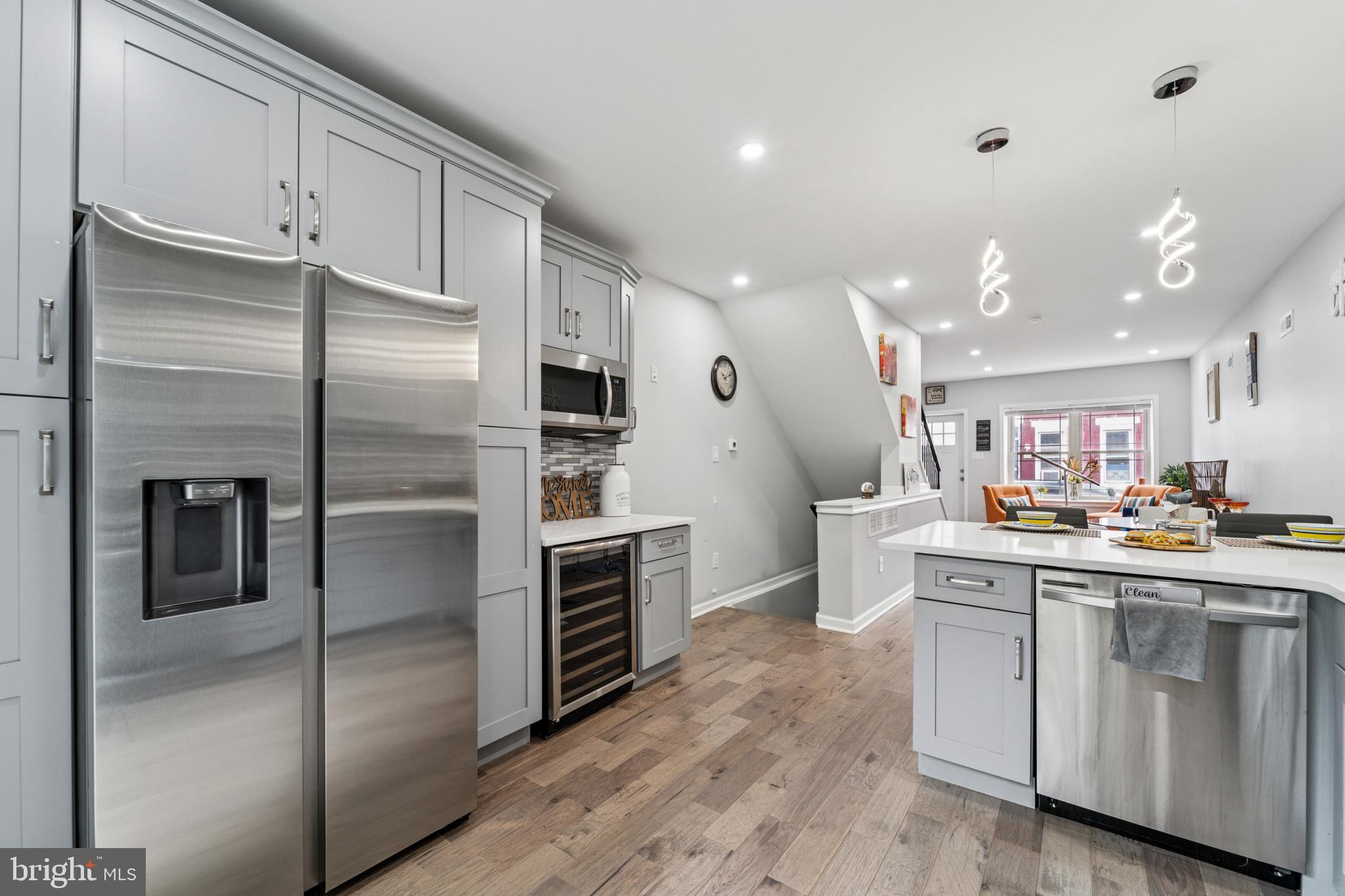 POINT BREEZE - Residential