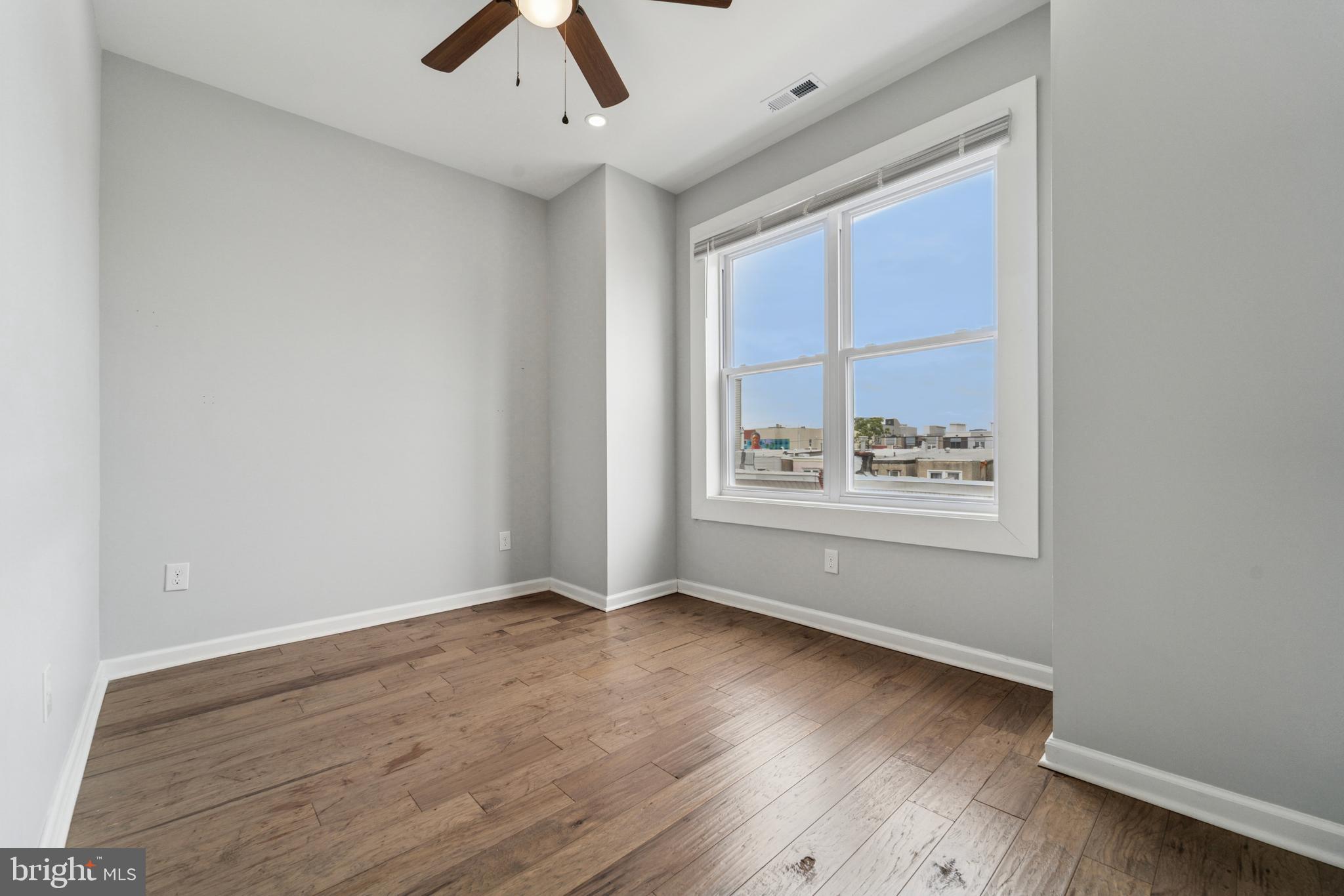 POINT BREEZE - Residential