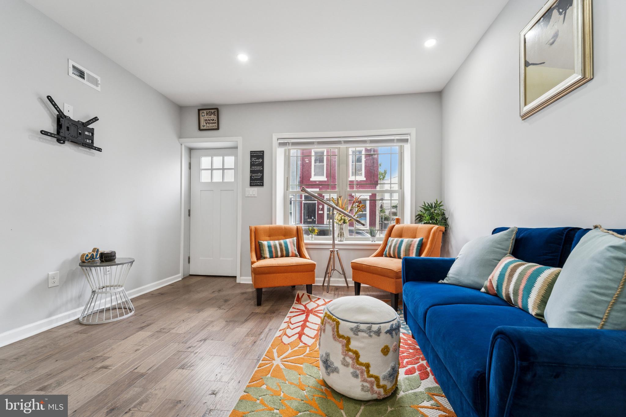 POINT BREEZE - Residential