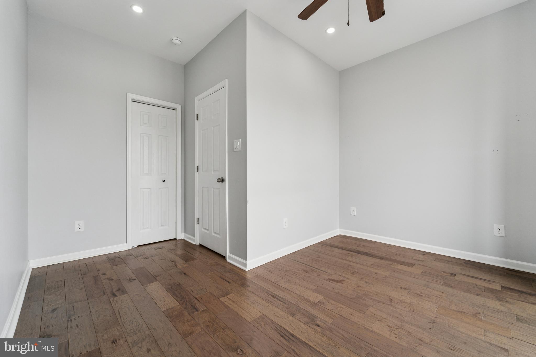 POINT BREEZE - Residential