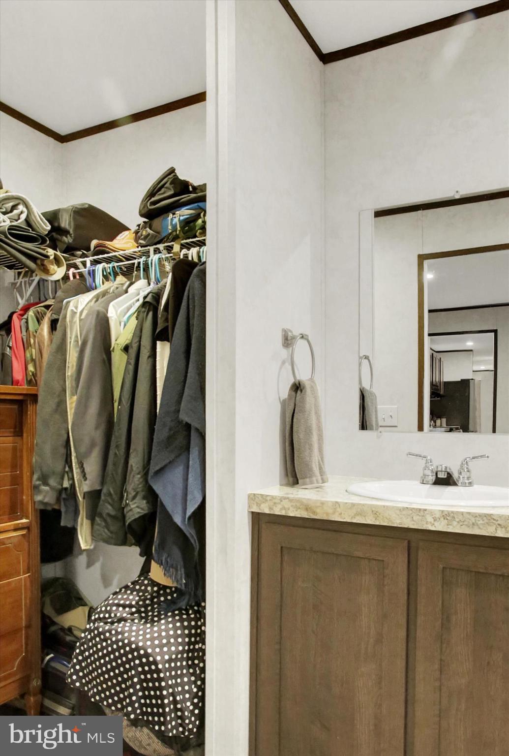 LITTLE HOLLYWOOD - Residential