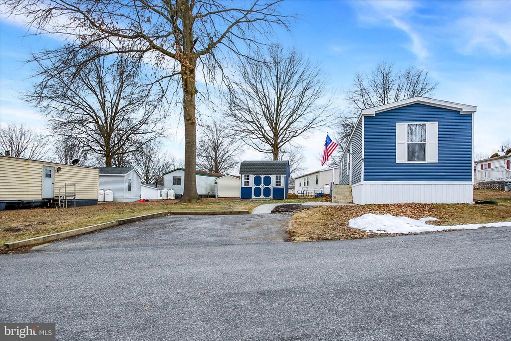 Photo of 97 Mic-Nan Dr, MIDDLETOWN, PA 17057 (MLS # PADA2057210)