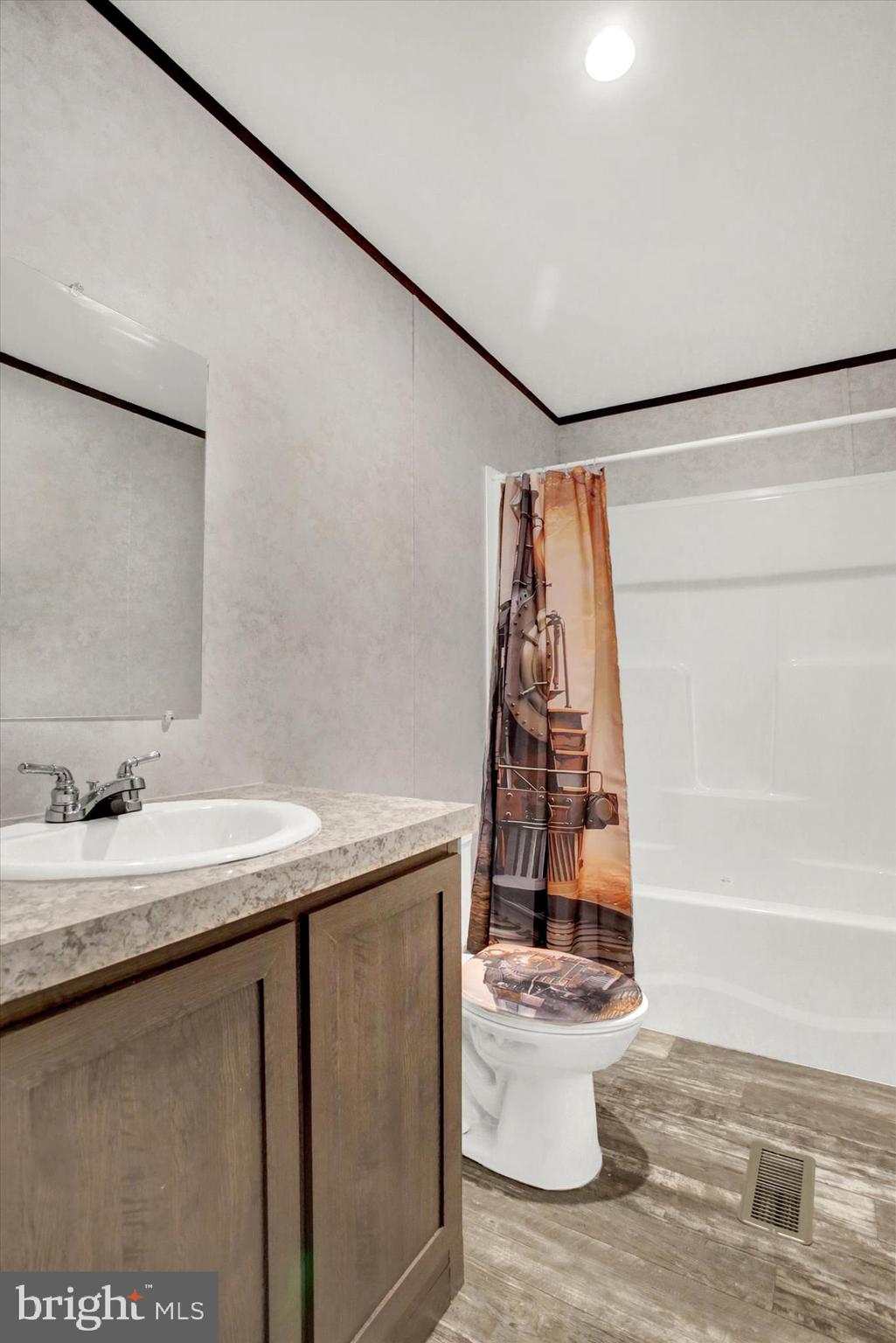 LITTLE HOLLYWOOD - Residential