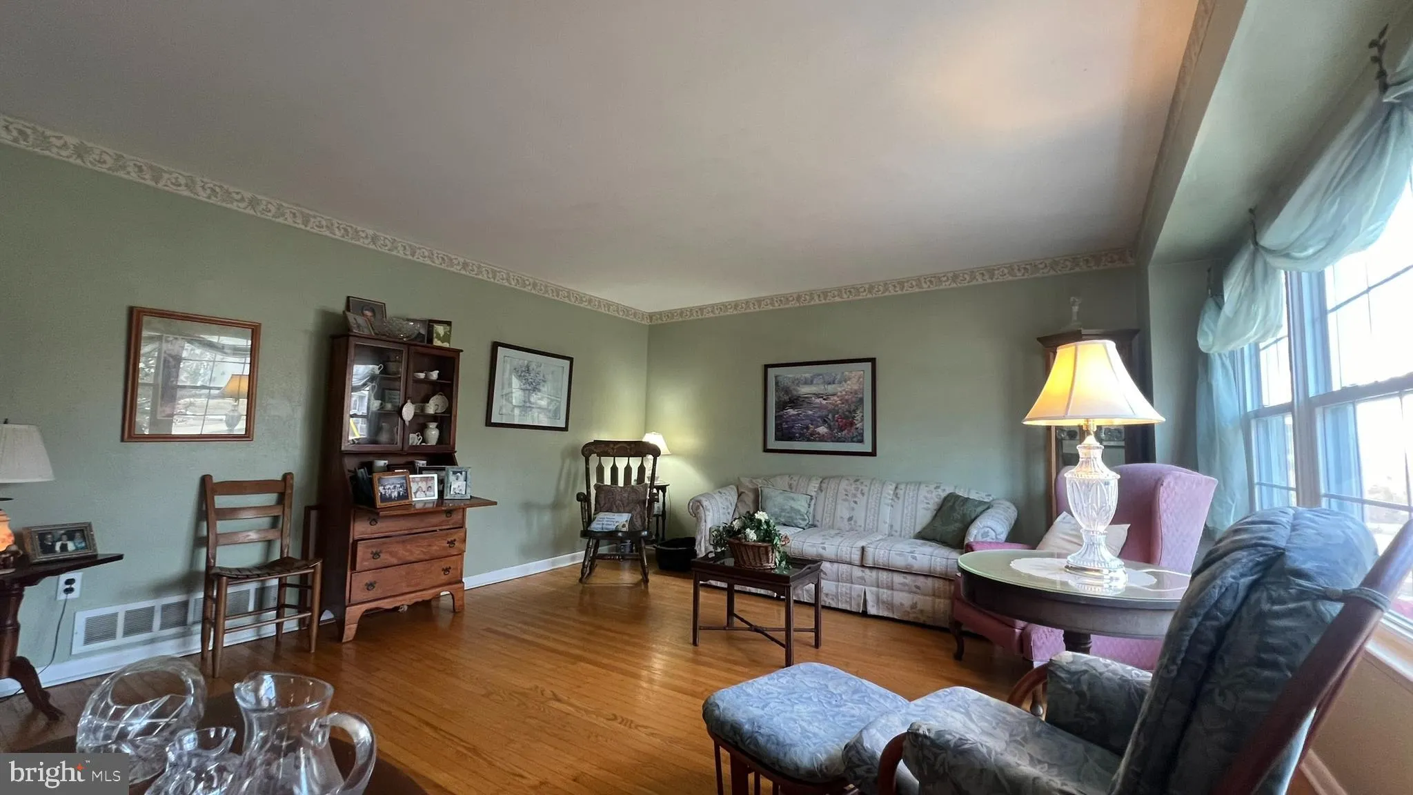 Stratford, New Jersey 08084, United States, 3 Bedrooms Bedrooms, ,2 BathroomsBathrooms,Residential,Pending,19721