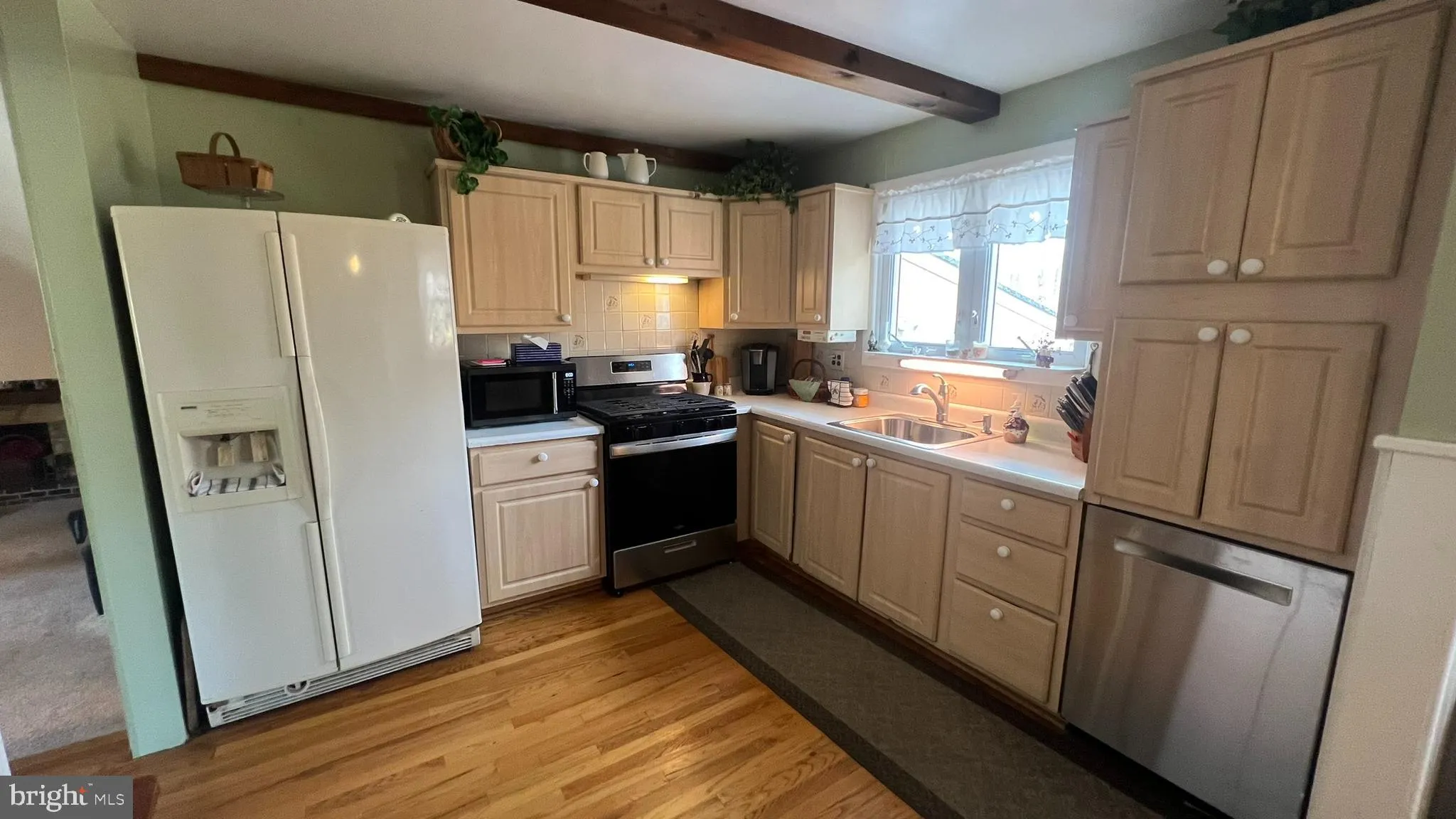 Stratford, New Jersey 08084, United States, 3 Bedrooms Bedrooms, ,2 BathroomsBathrooms,Residential,Pending,19721