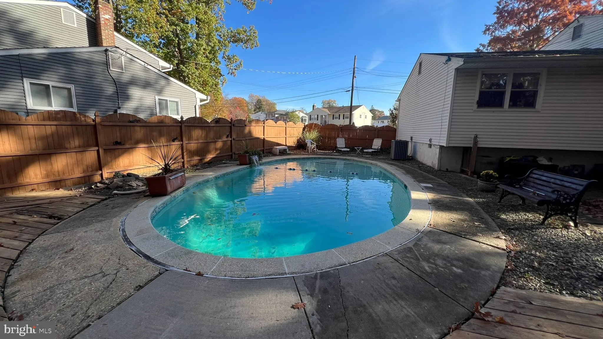 Stratford, New Jersey 08084, United States, 3 Bedrooms Bedrooms, ,2 BathroomsBathrooms,Residential,Pending,19721