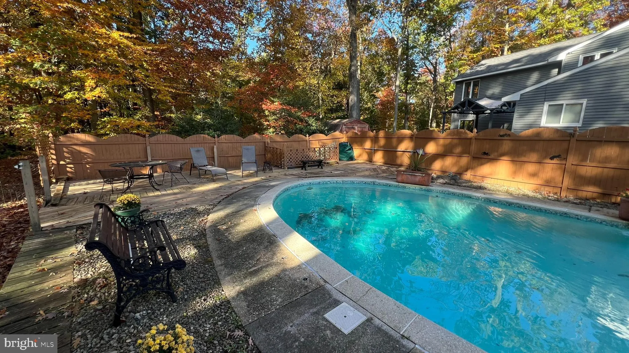 Stratford, New Jersey 08084, United States, 3 Bedrooms Bedrooms, ,2 BathroomsBathrooms,Residential,Pending,19721