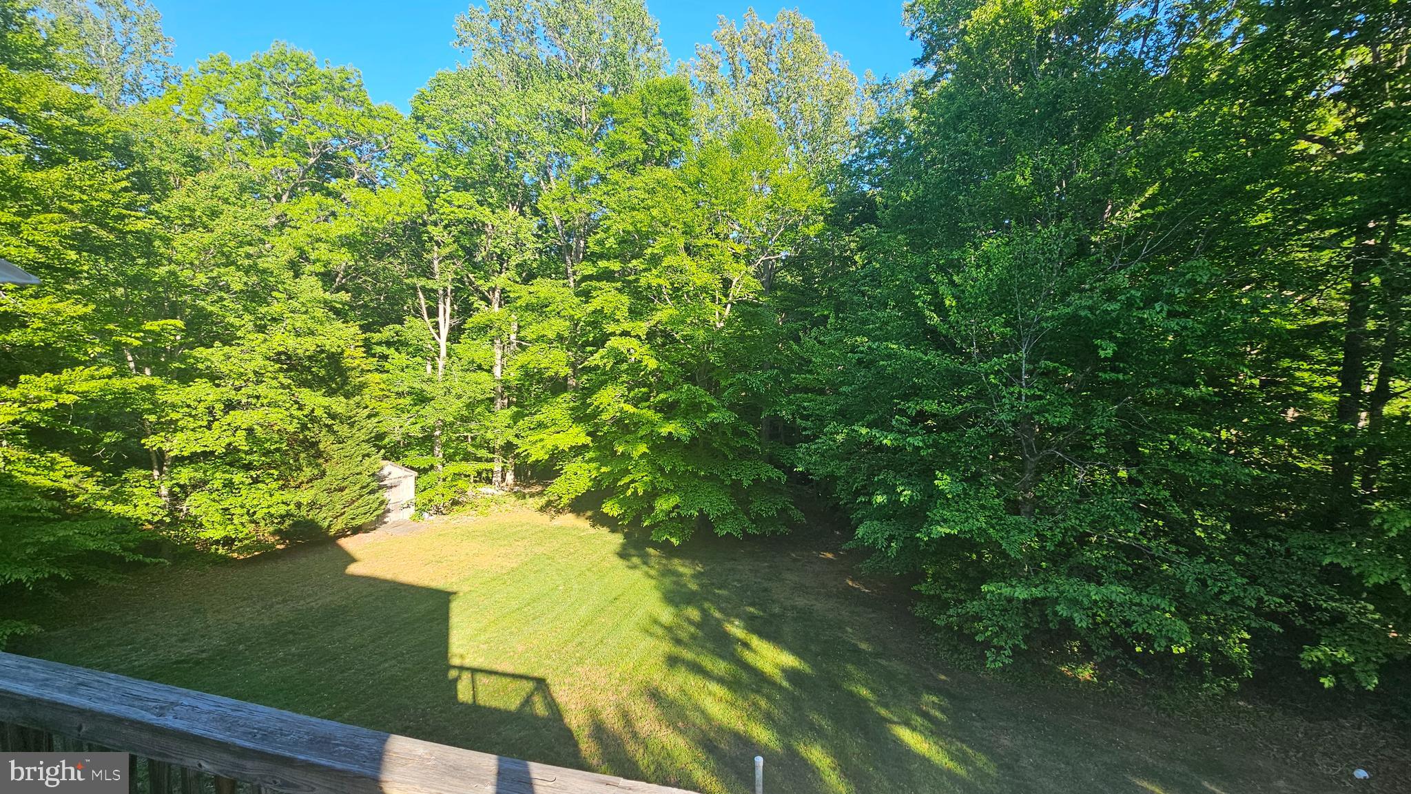 WHISPERING WOODS - Residential