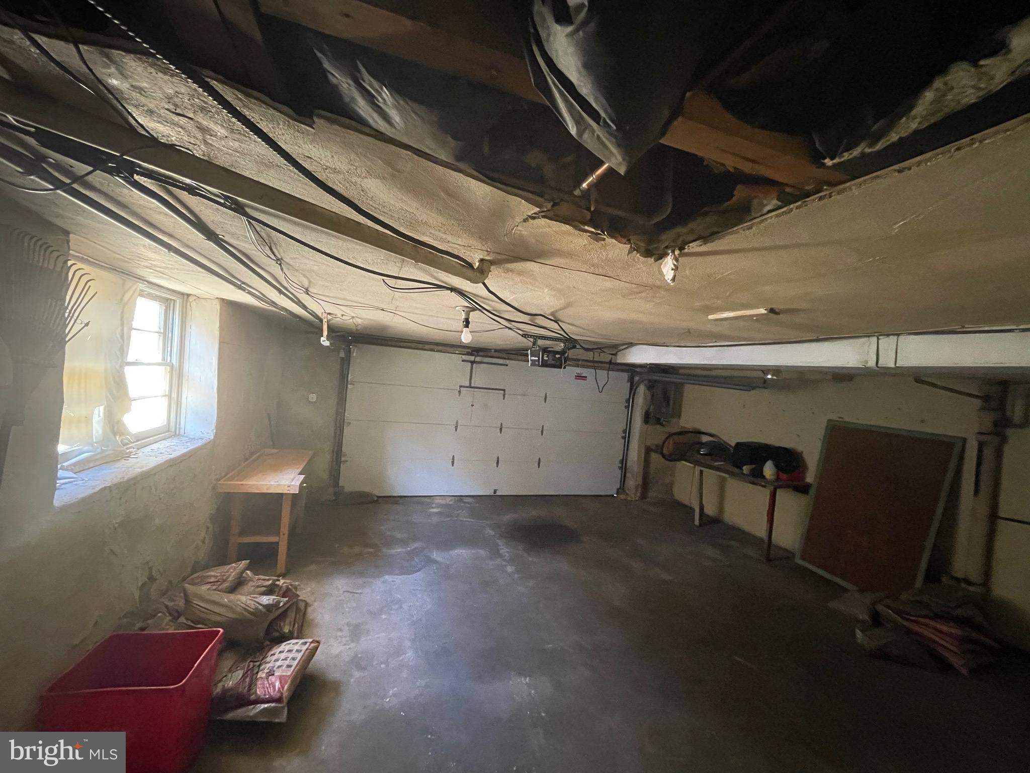 JENKINTOWN - Residential