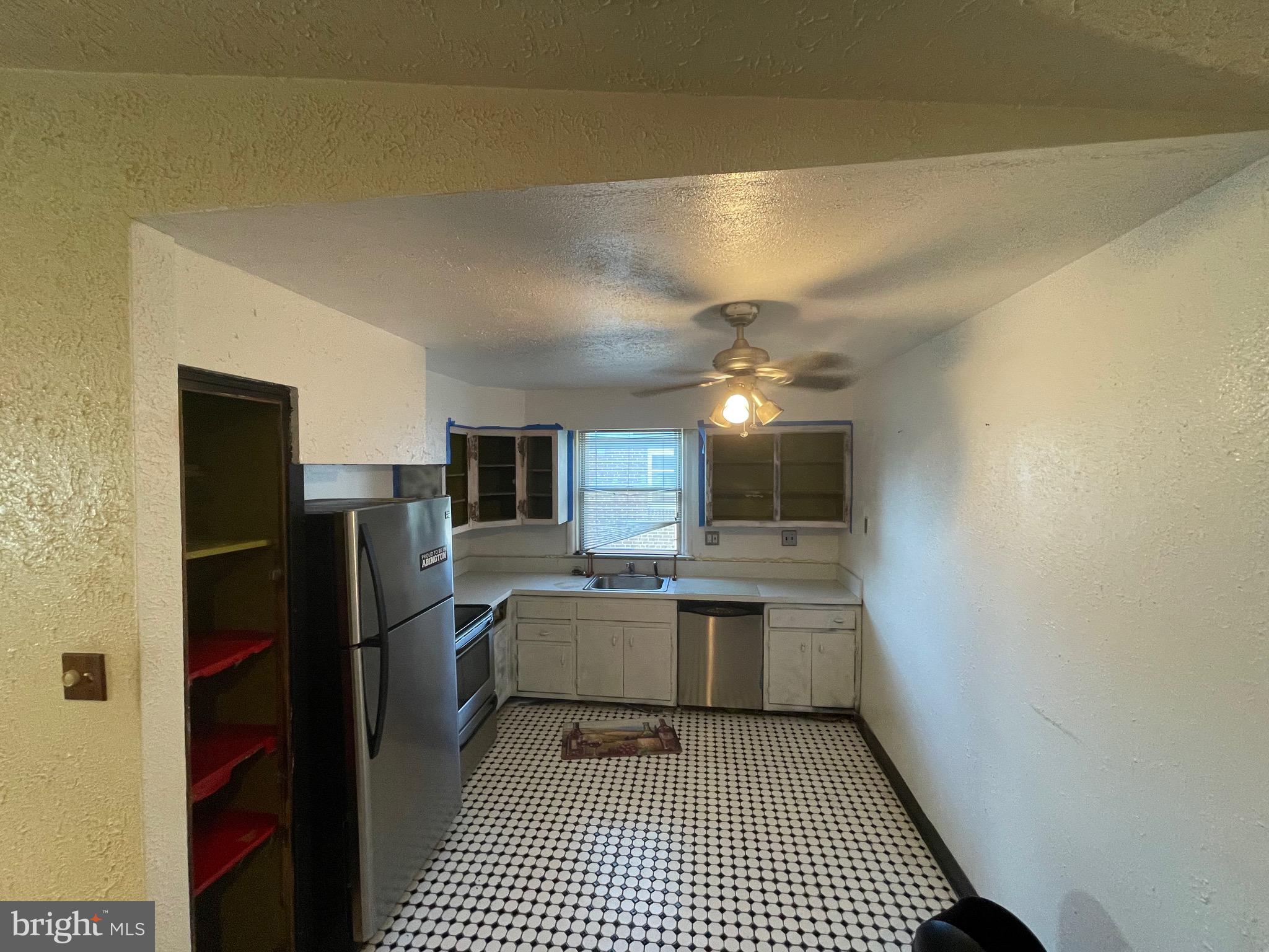 JENKINTOWN - Residential