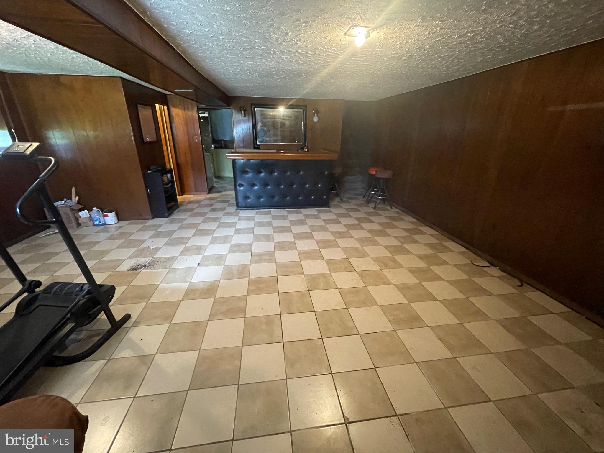 JENKINTOWN - Residential