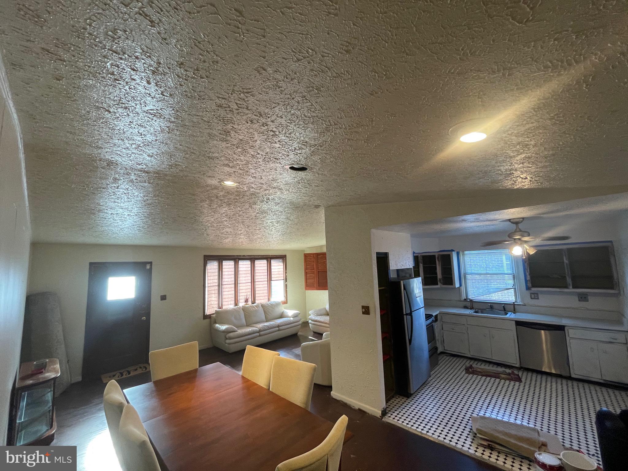 JENKINTOWN - Residential