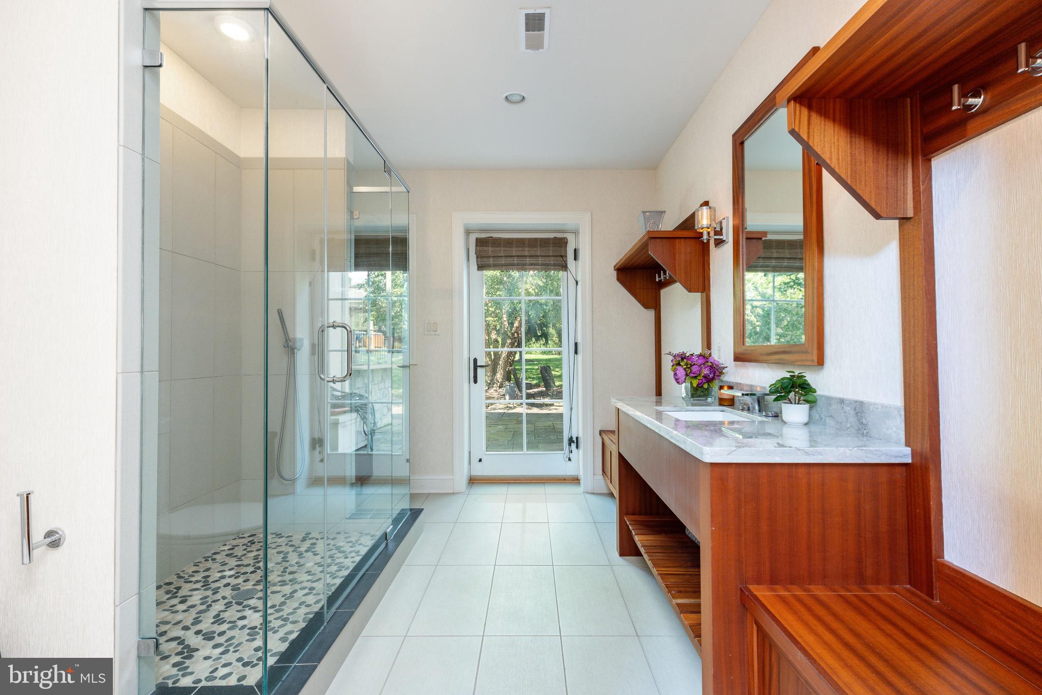 CREEKS BEND - Residential