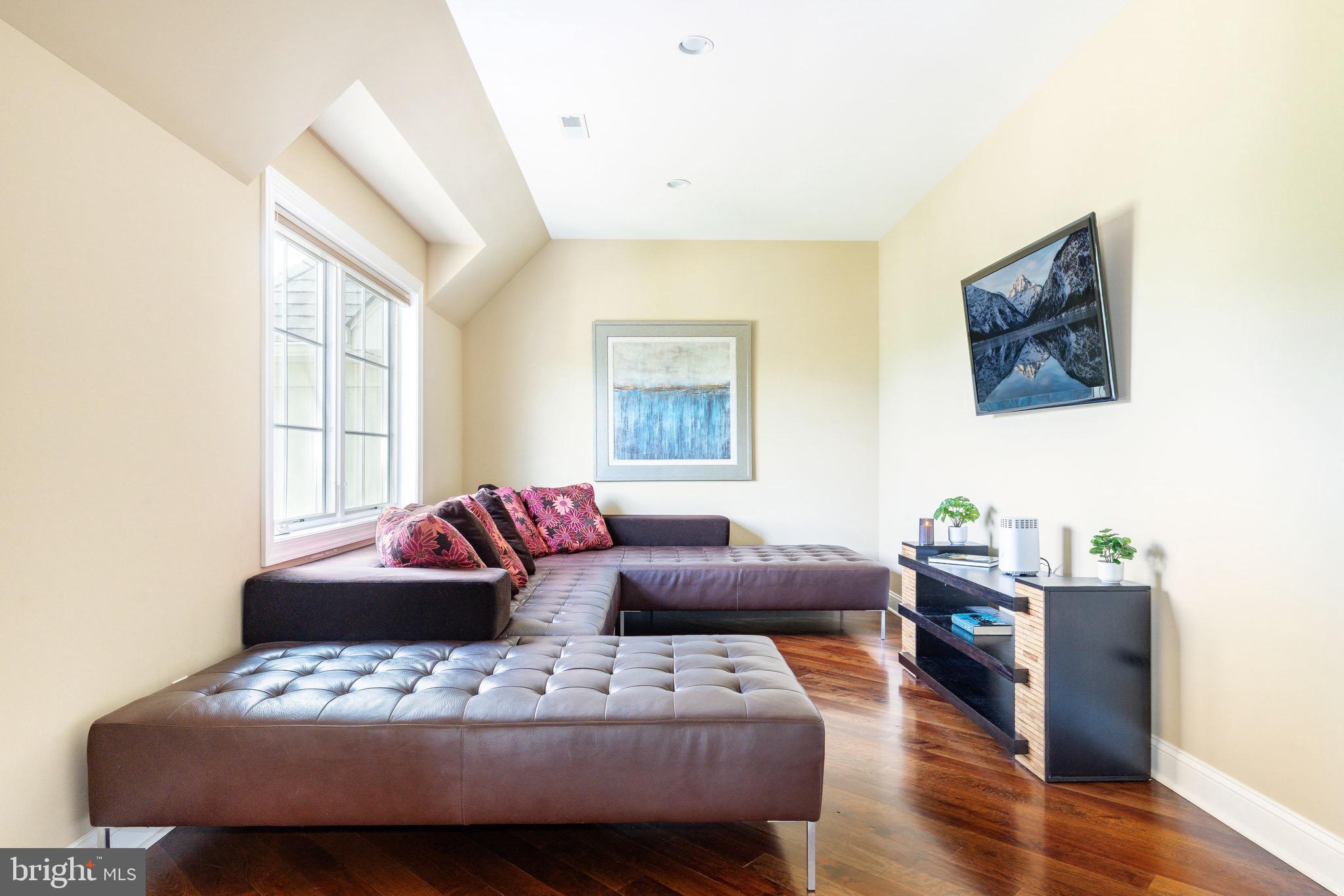 CREEKS BEND - Residential