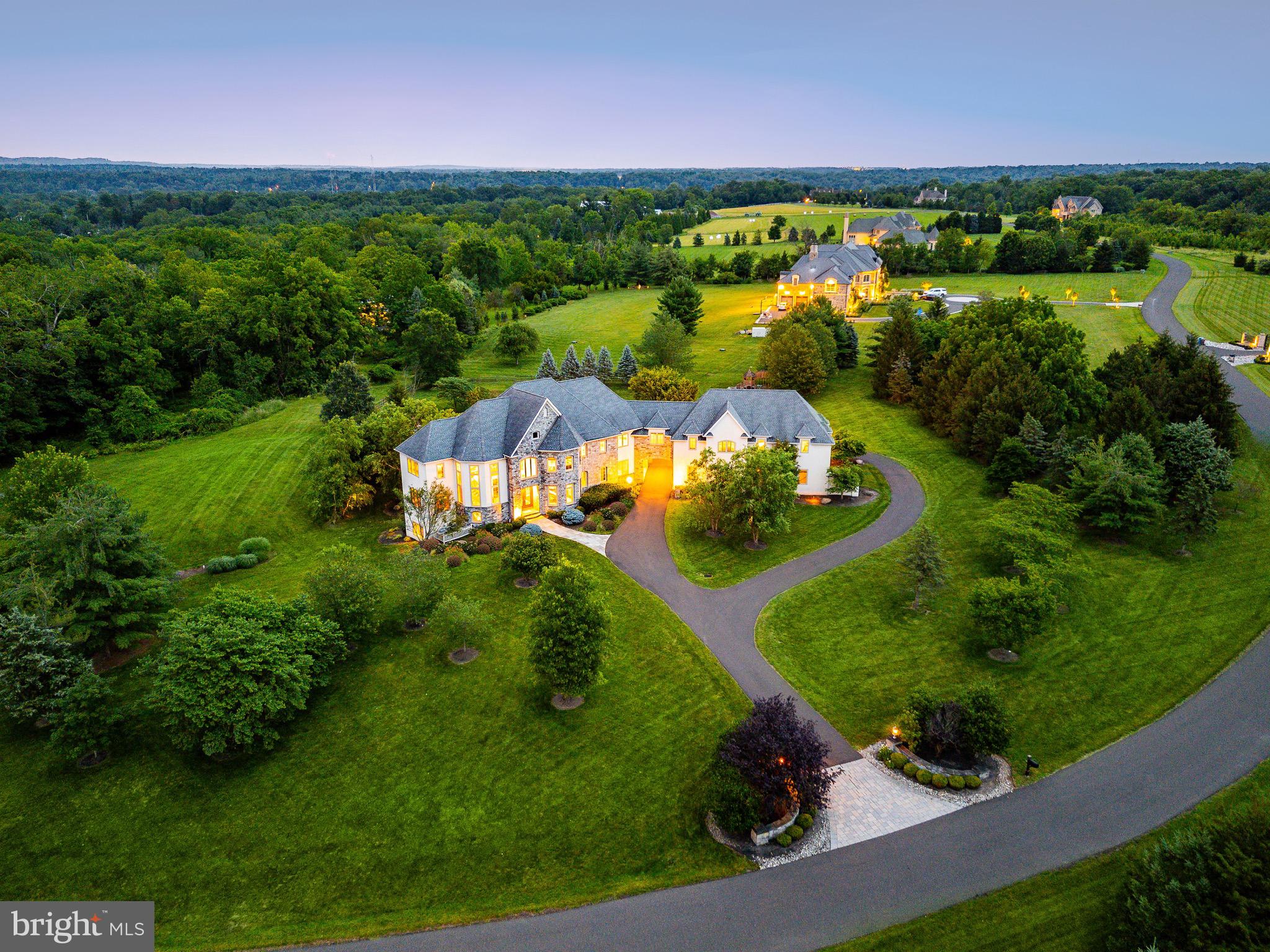 CREEKS BEND - Residential