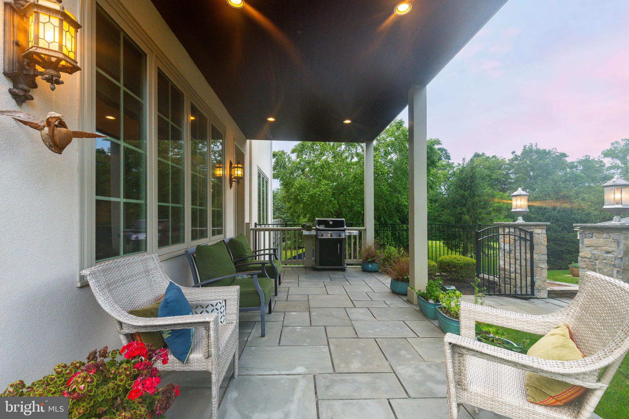 CREEKS BEND - Residential