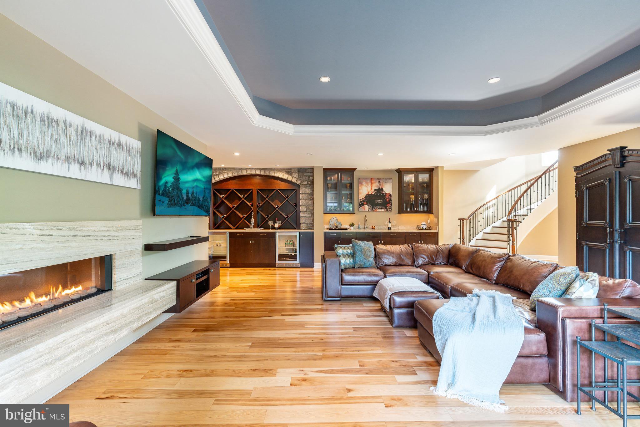 CREEKS BEND - Residential