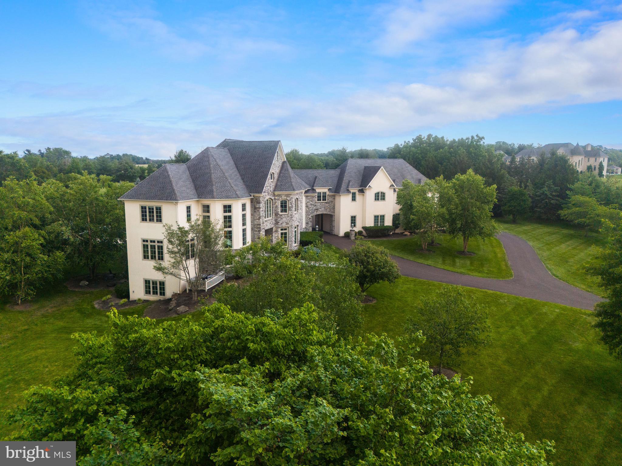 CREEKS BEND - Residential