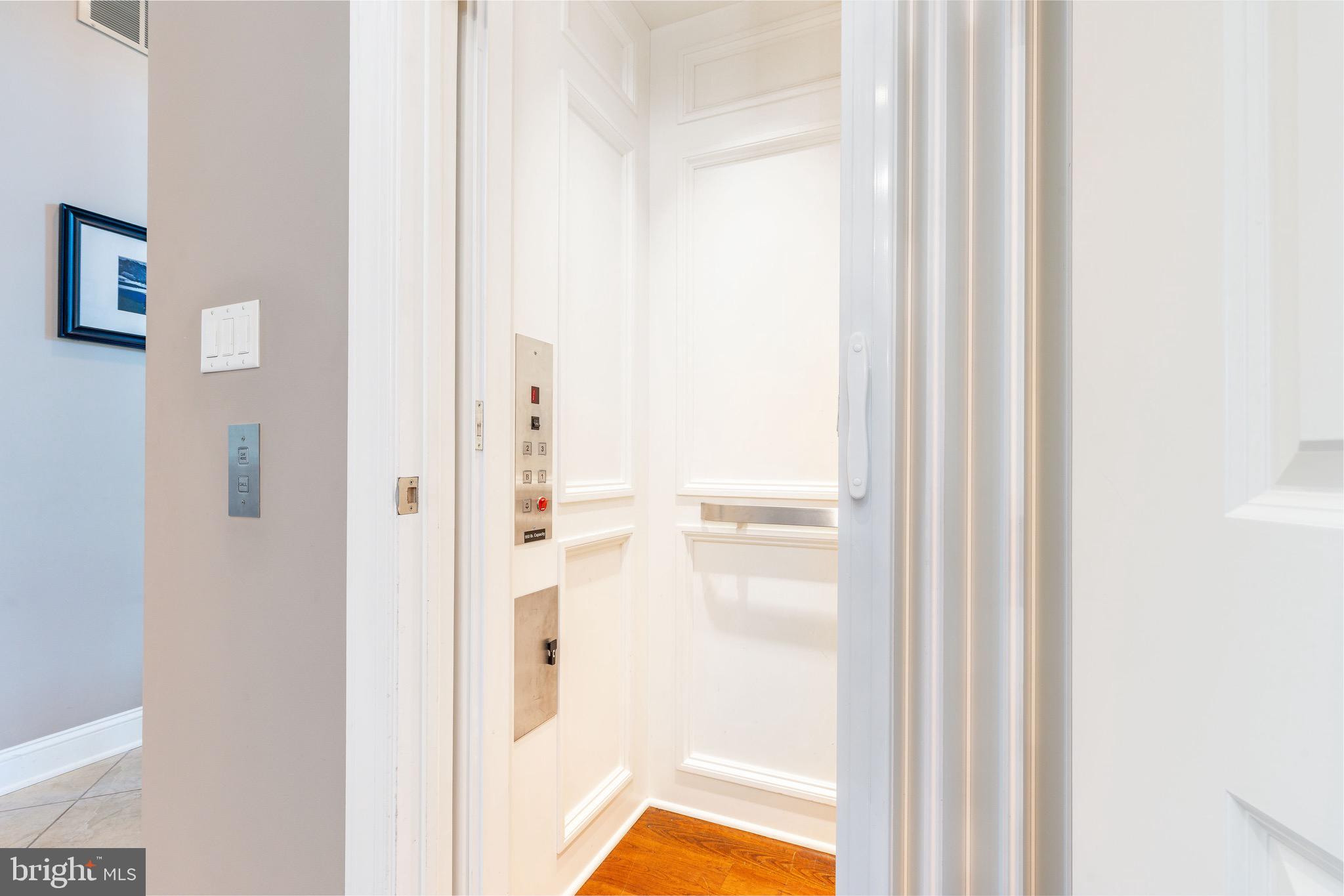 CREEKS BEND - Residential